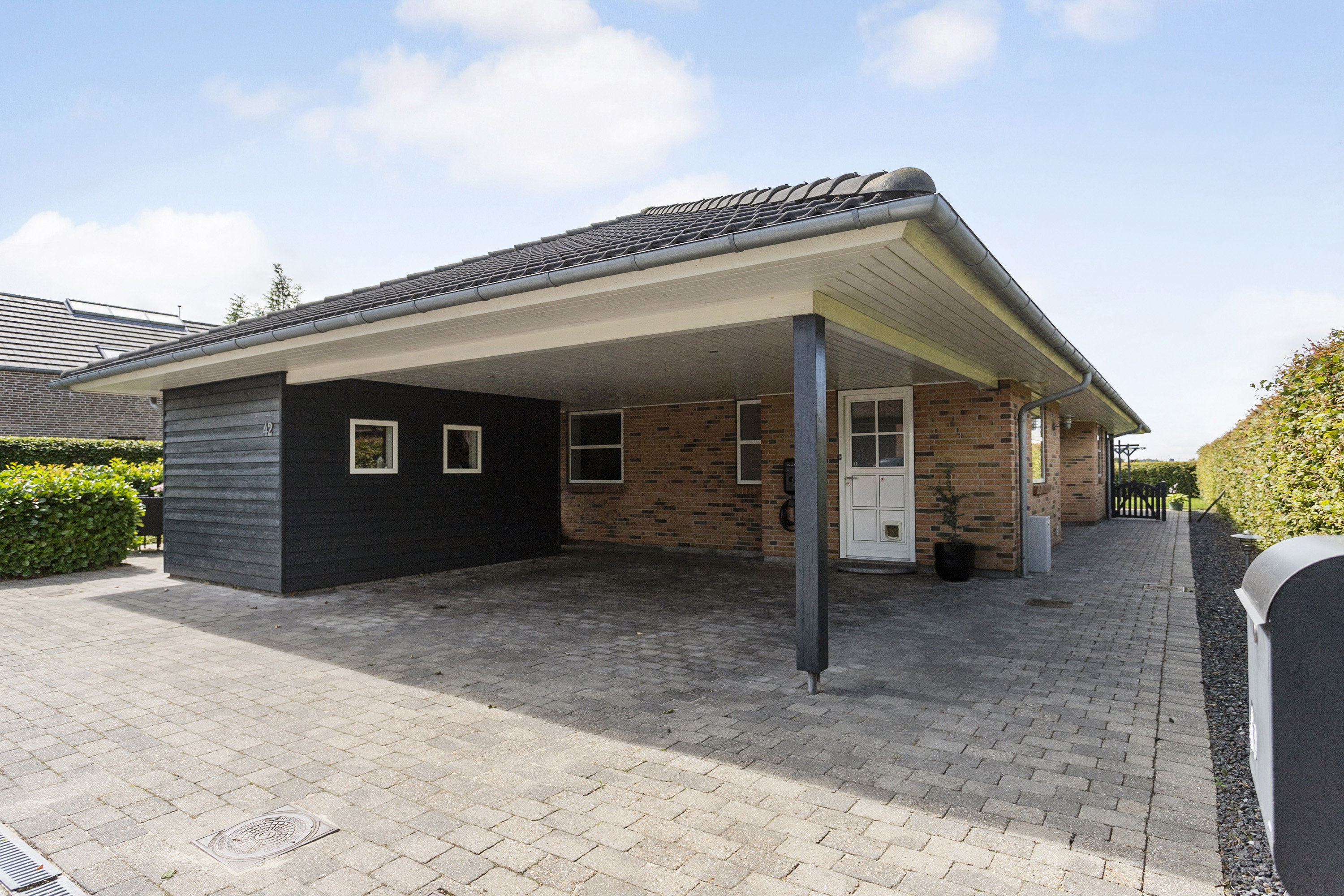 Fremhævet ejendommen billede i fuldskærmstilstand. Billede af Risager 42, 6100 Haderslev