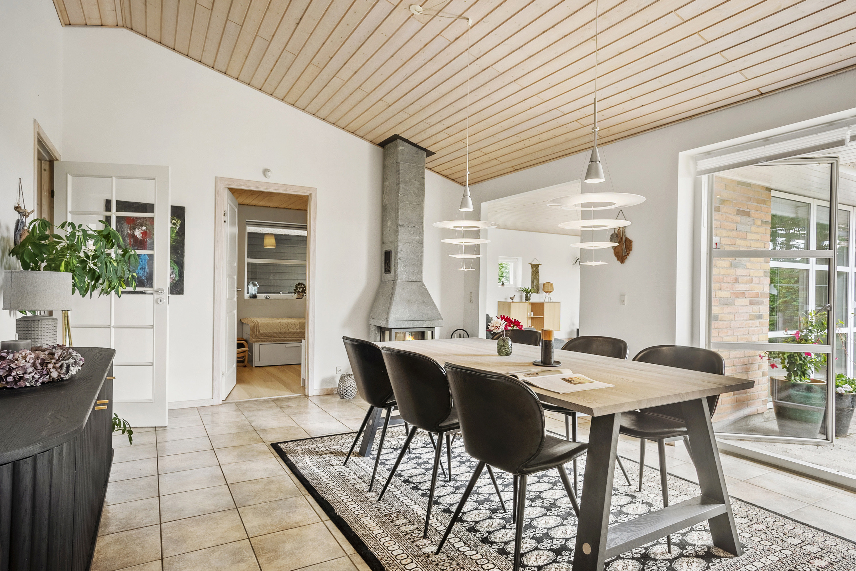 Fremhævet spisestue billede i fuldskærmstilstand. Billede af Risager 42, 6100 Haderslev