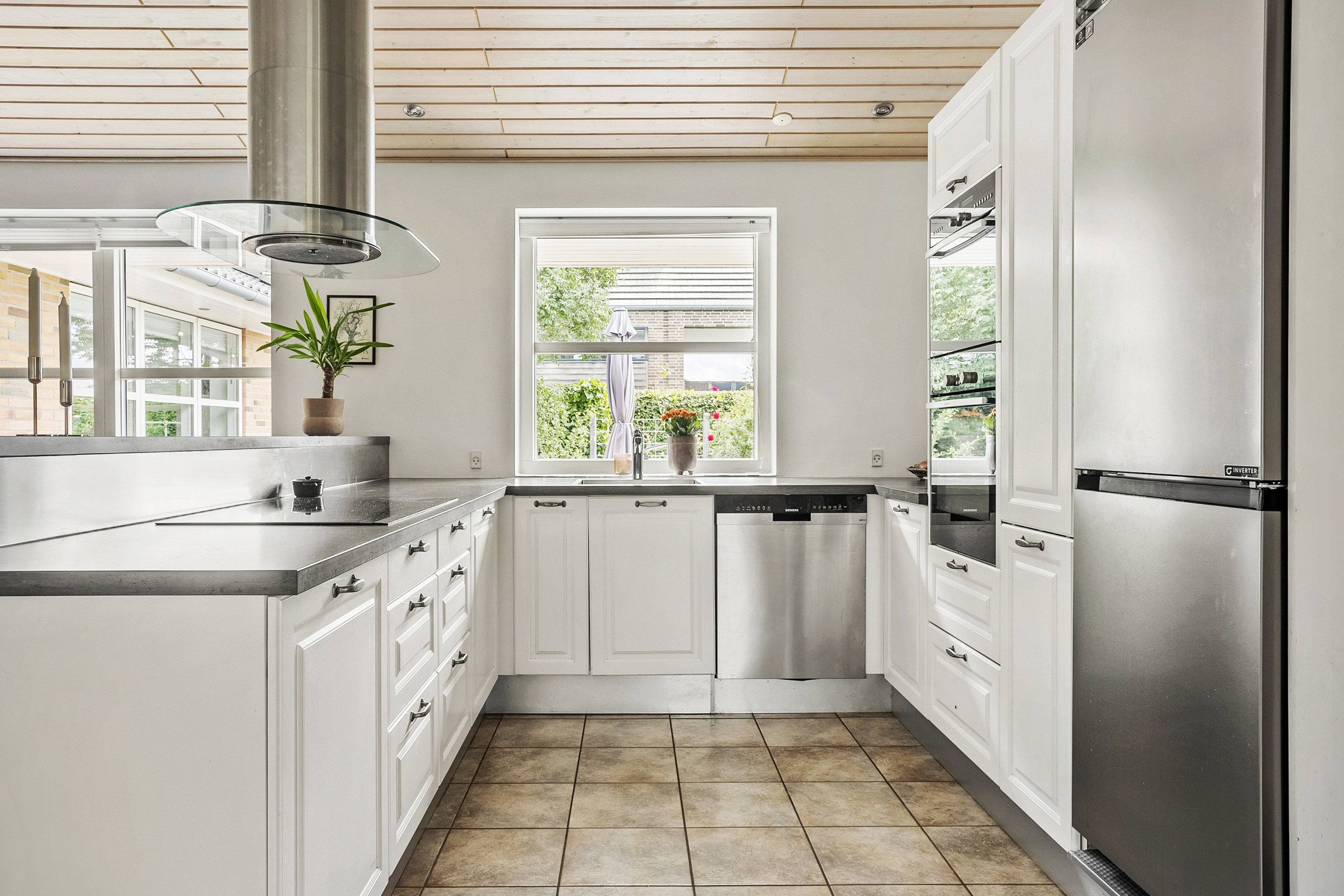 Fremhævet køkken billede i fuldskærmstilstand. Billede af Risager 42, 6100 Haderslev