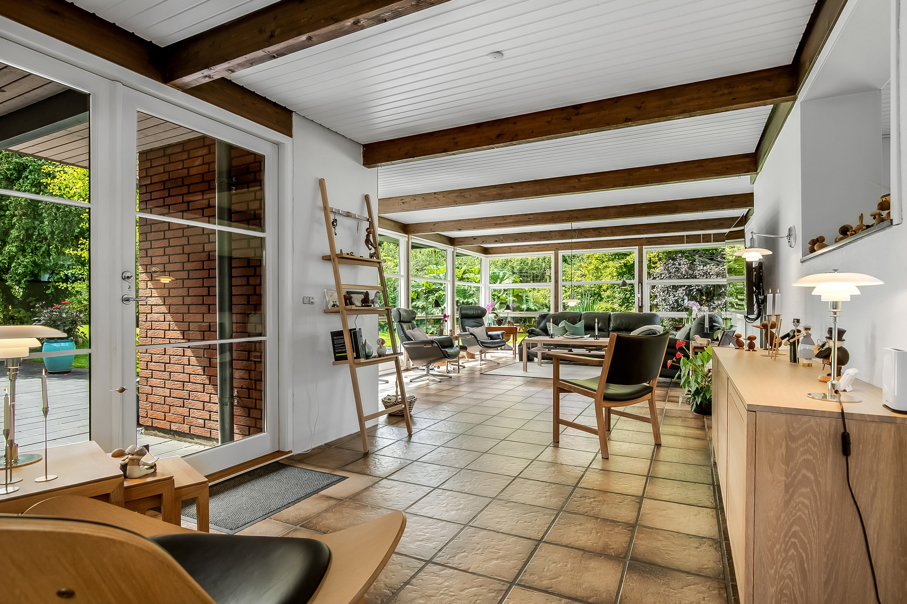 Fremhævet stue billede i fuldskærmstilstand. Billede af Fælledvej 16, Bramdrupdam, 6000 Kolding