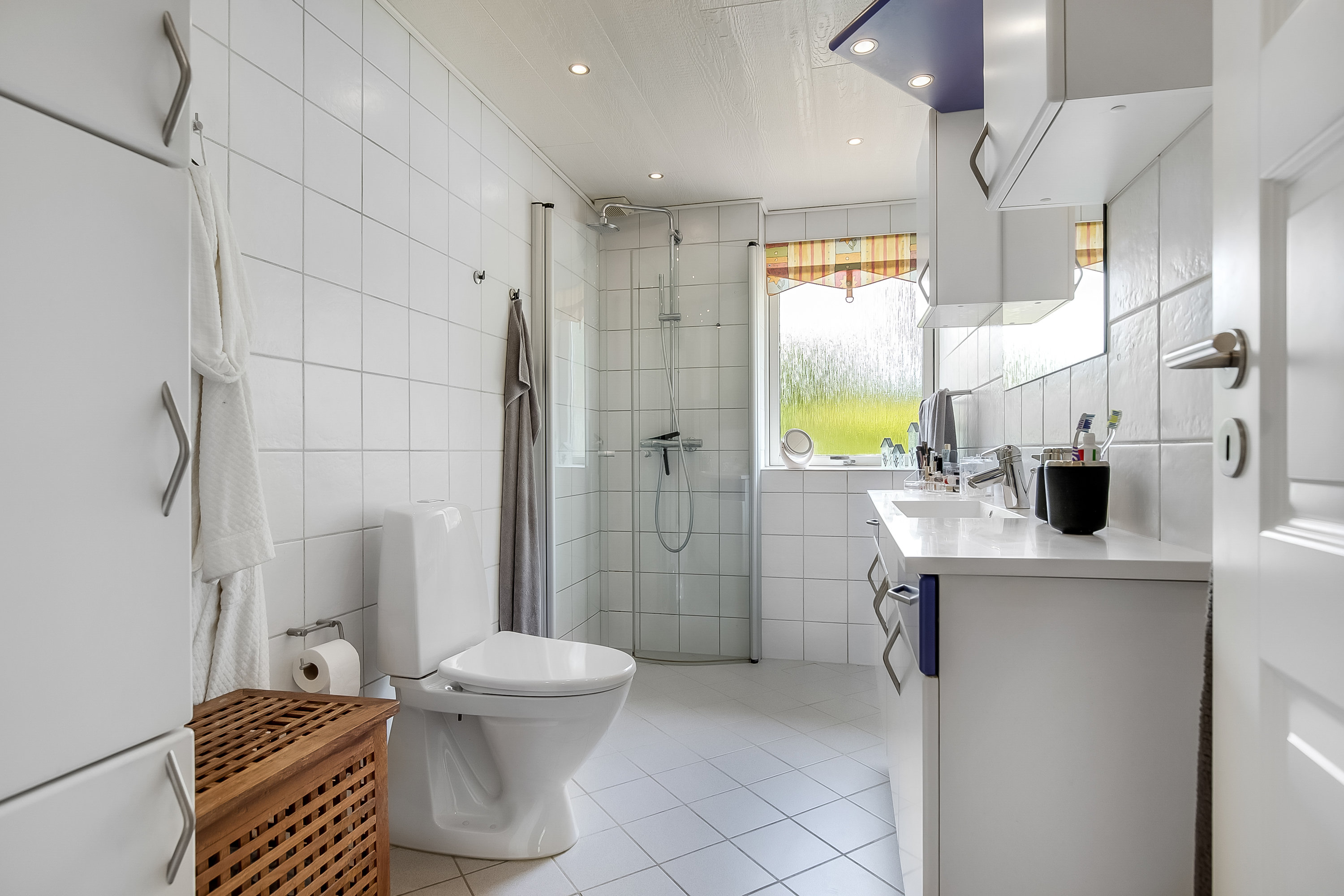 Fremhævet badeværelse billede i fuldskærmstilstand. Billede af Fælledvej 16, Bramdrupdam, 6000 Kolding
