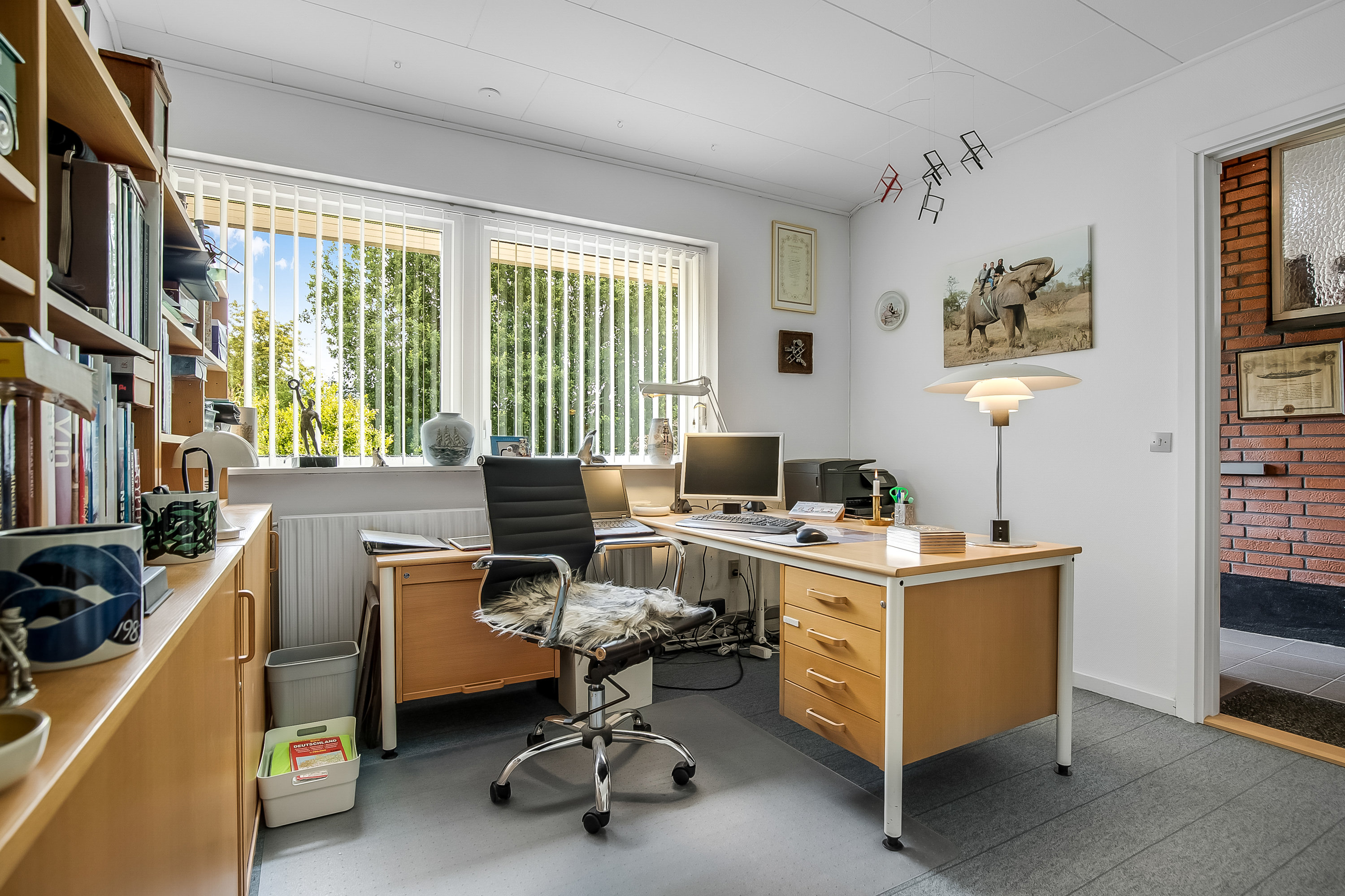 Fremhævet kontor billede i fuldskærmstilstand. Billede af Fælledvej 16, Bramdrupdam, 6000 Kolding