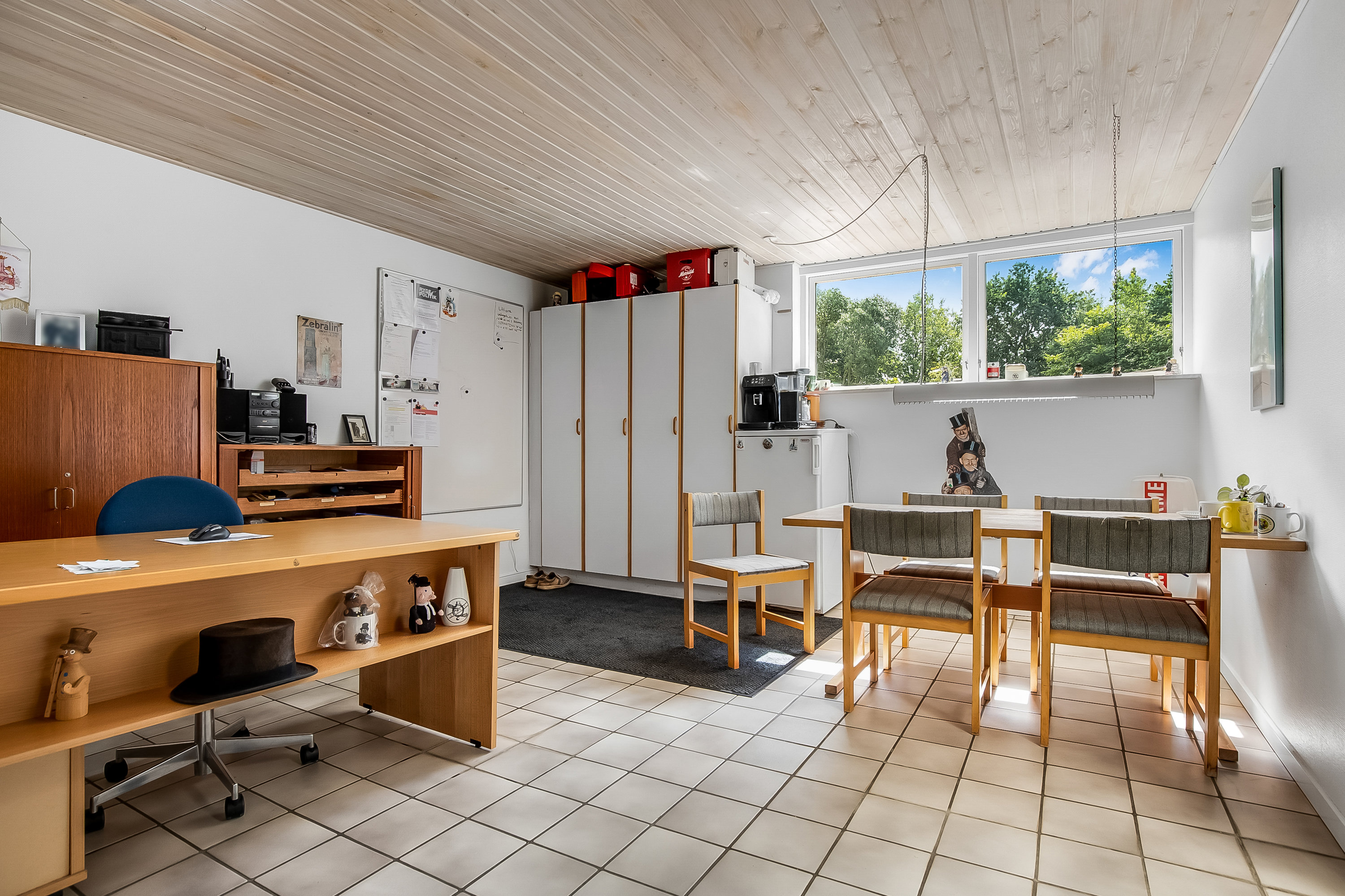 Fremhævet kontor billede i fuldskærmstilstand. Billede af Fælledvej 16, Bramdrupdam, 6000 Kolding