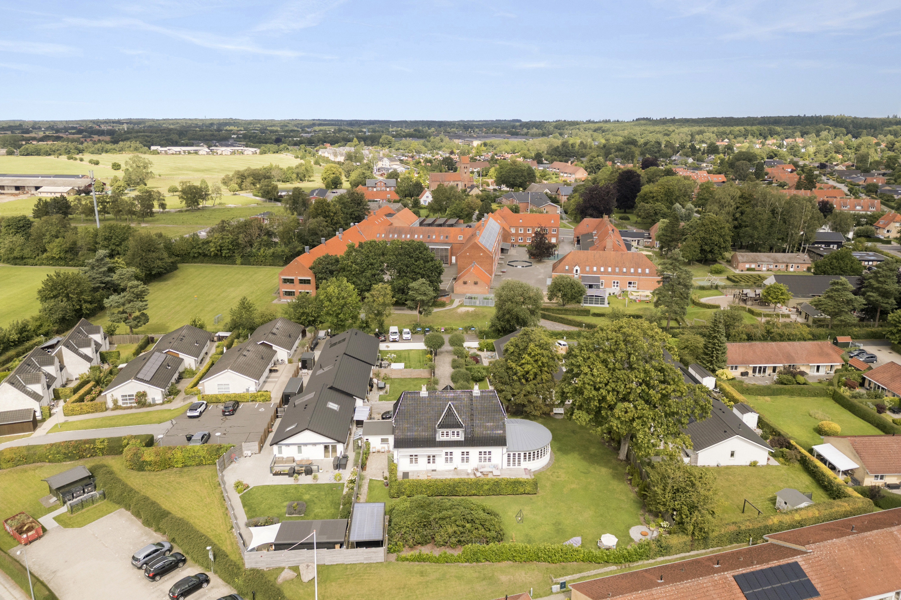 Fremhævet andet billede i fuldskærmstilstand. Billede af Prøvestens Alle 1, 3450 Allerød