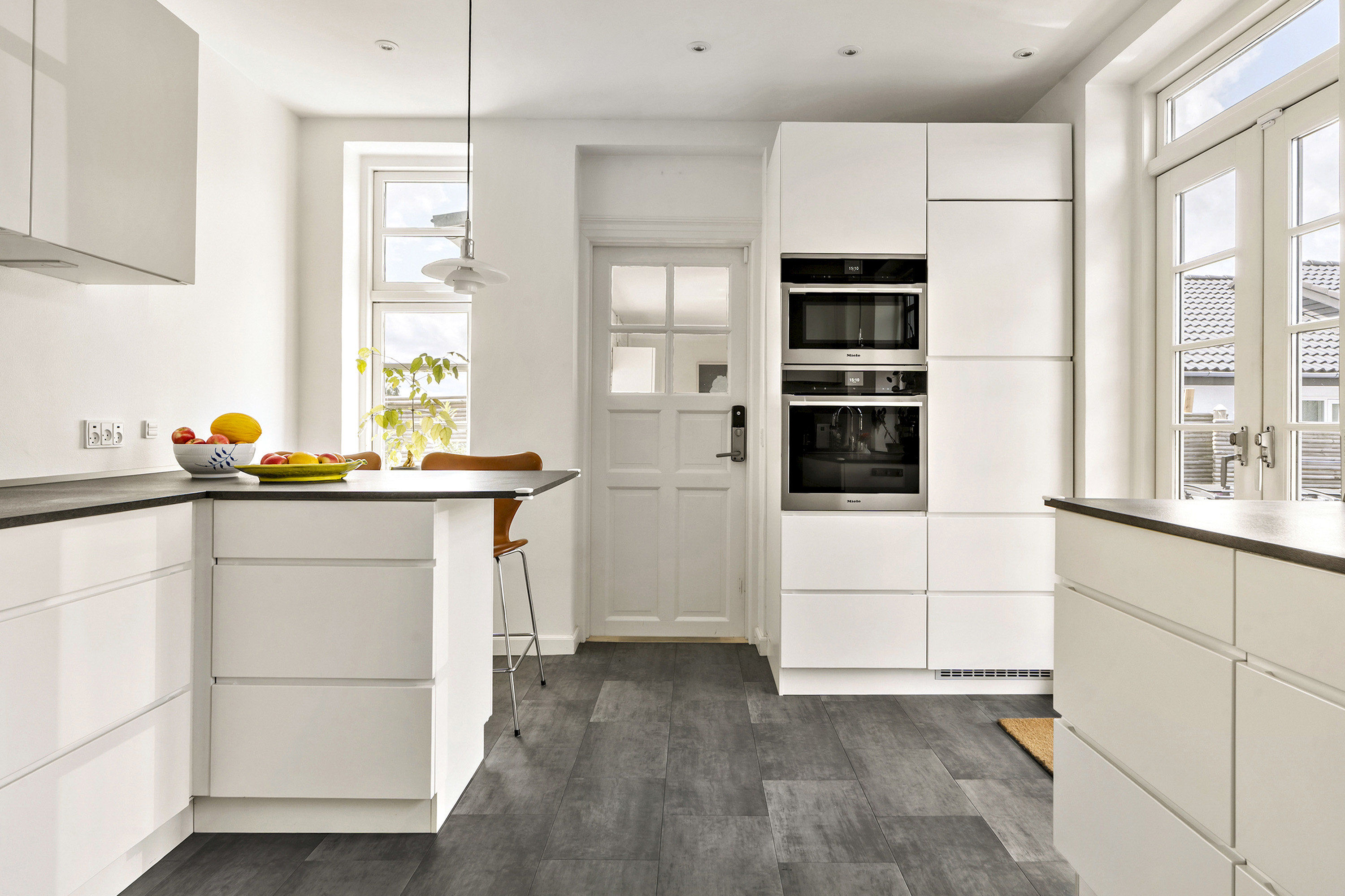 Fremhævet køkken billede i fuldskærmstilstand. Billede af Prøvestens Alle 1, 3450 Allerød