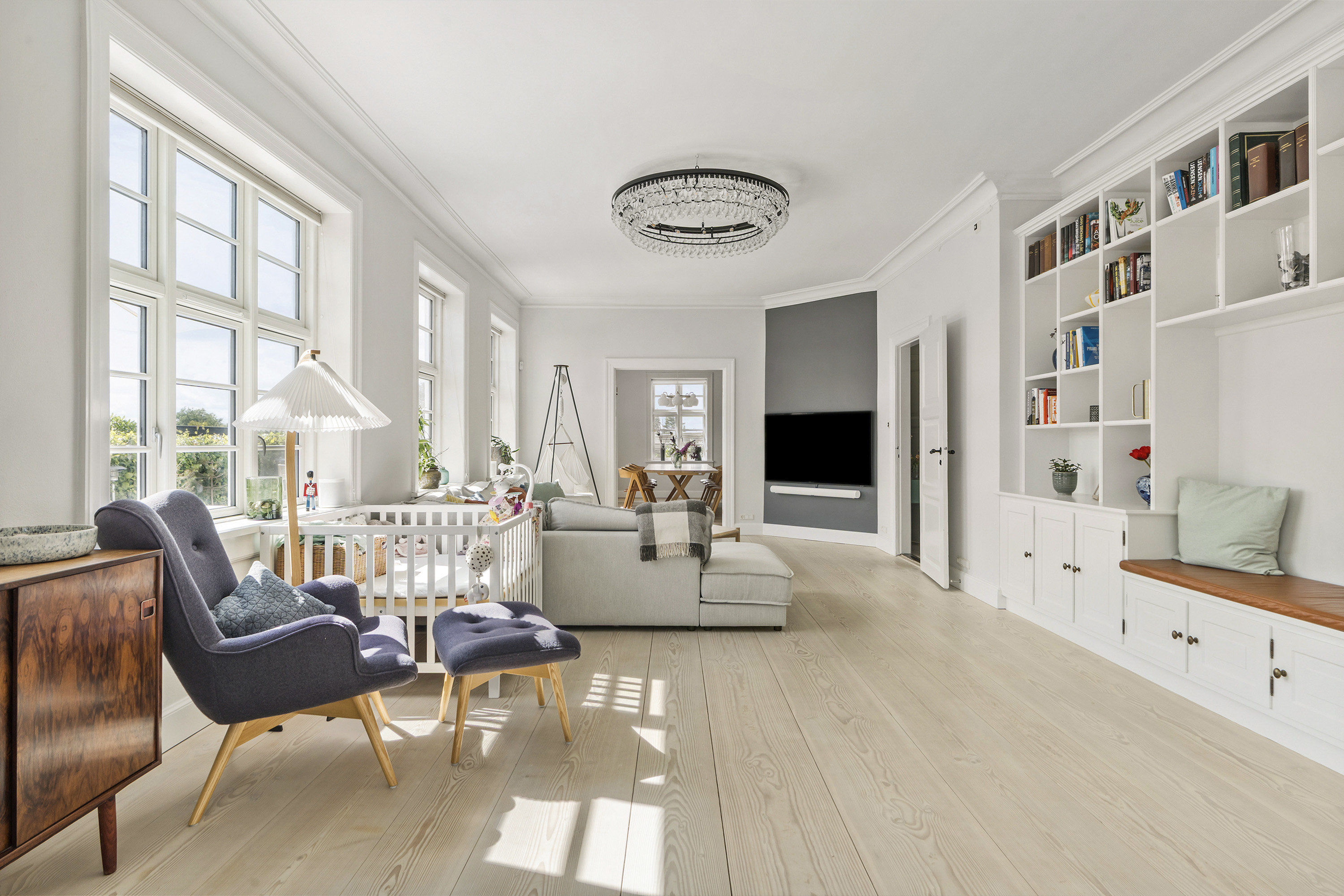 Fremhævet stue billede i fuldskærmstilstand. Billede af Prøvestens Alle 1, 3450 Allerød