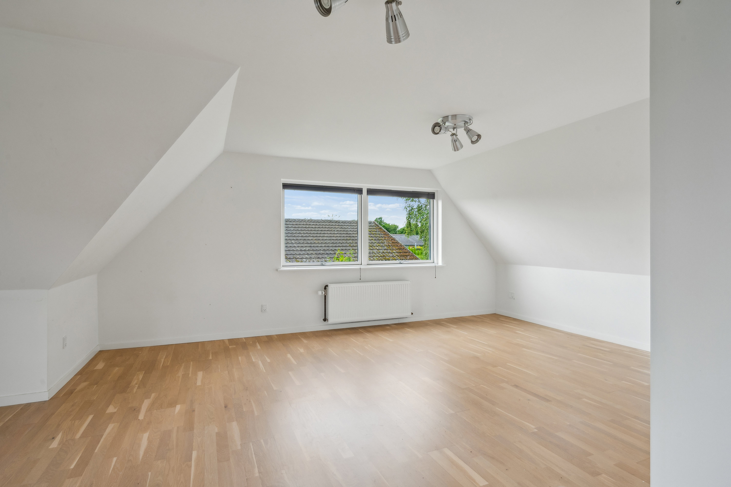 Fremhævet værelse billede i fuldskærmstilstand. Billede af Damsbrovej 52, Norring, 8382 Hinnerup