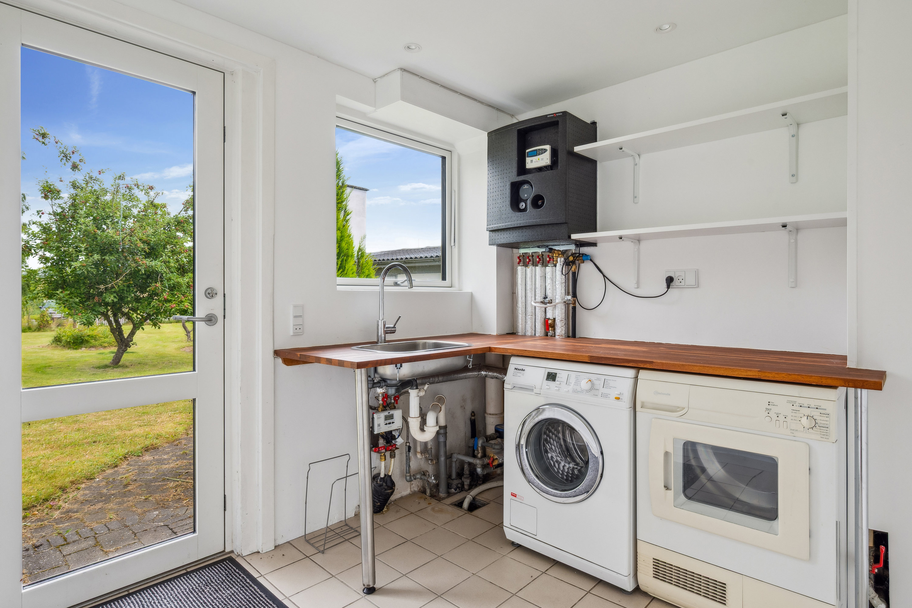 Fremhævet bryggers billede i fuldskærmstilstand. Billede af Damsbrovej 52, Norring, 8382 Hinnerup