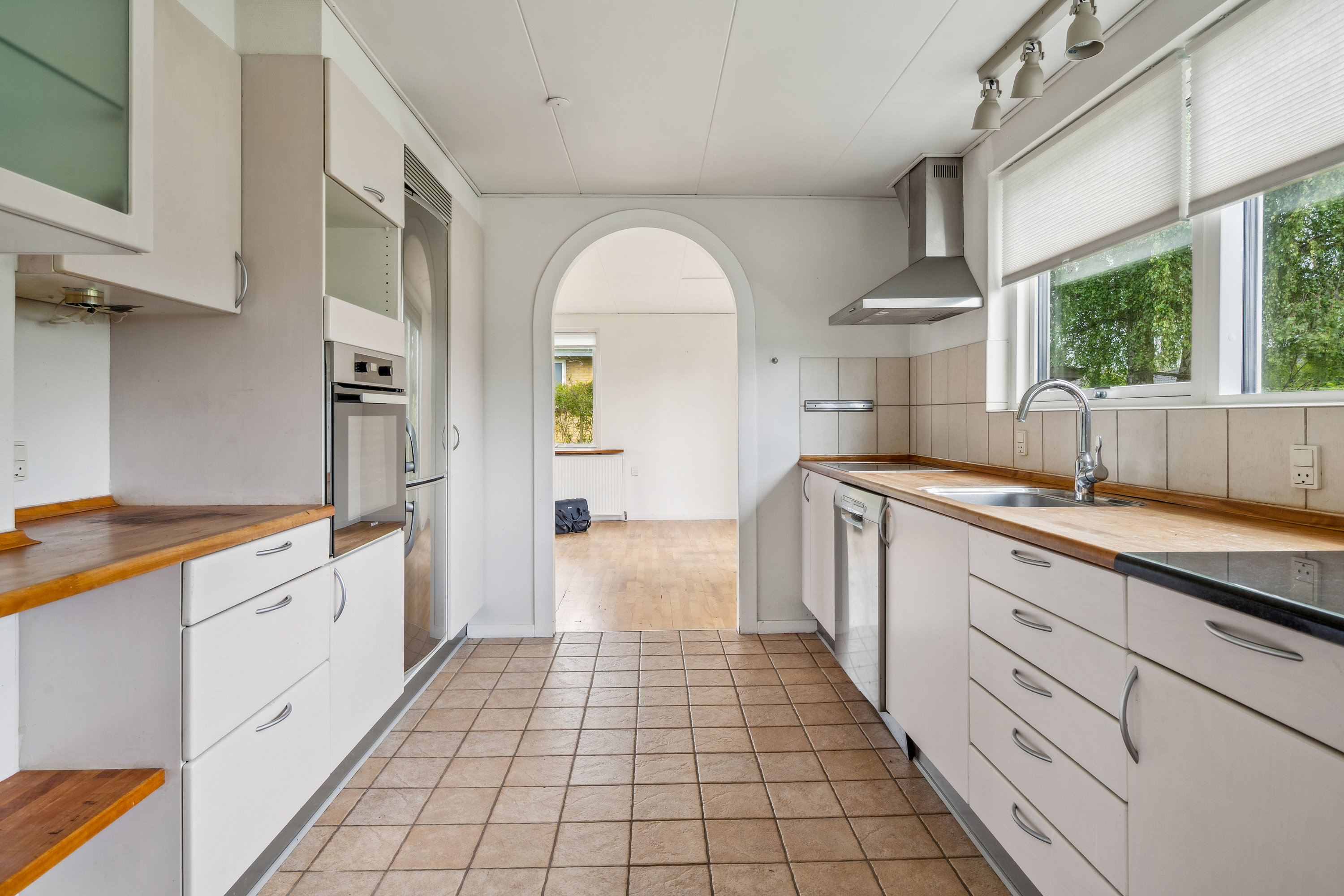 Fremhævet køkken billede i fuldskærmstilstand. Billede af Damsbrovej 52, Norring, 8382 Hinnerup