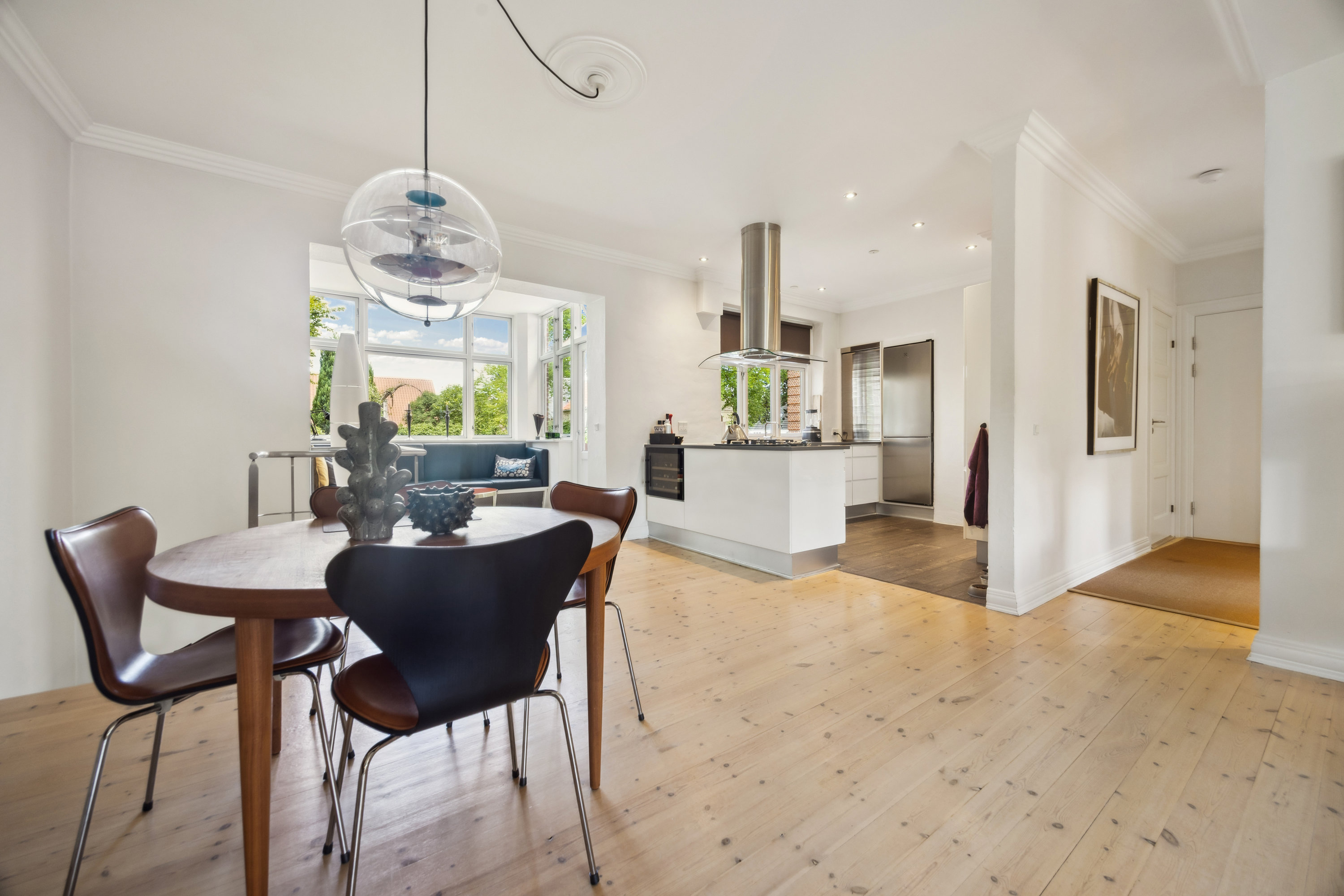 Miniaturebillede 1: stue. Billede af Kong Christians Alle 21, st.., 9000 Aalborg