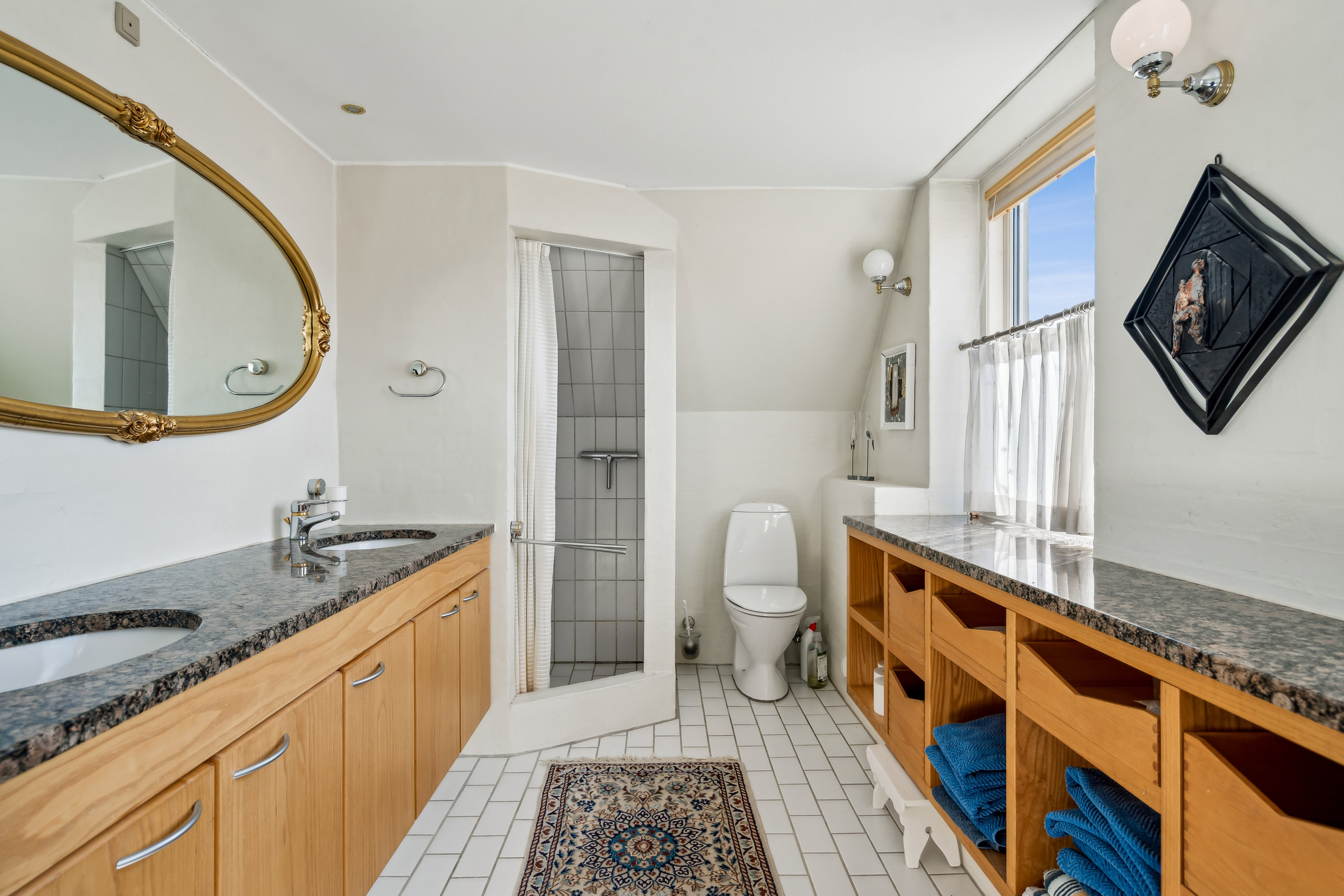 Fremhævet værelse billede i fuldskærmstilstand. Billede af Engvej 3, 9280 Storvorde