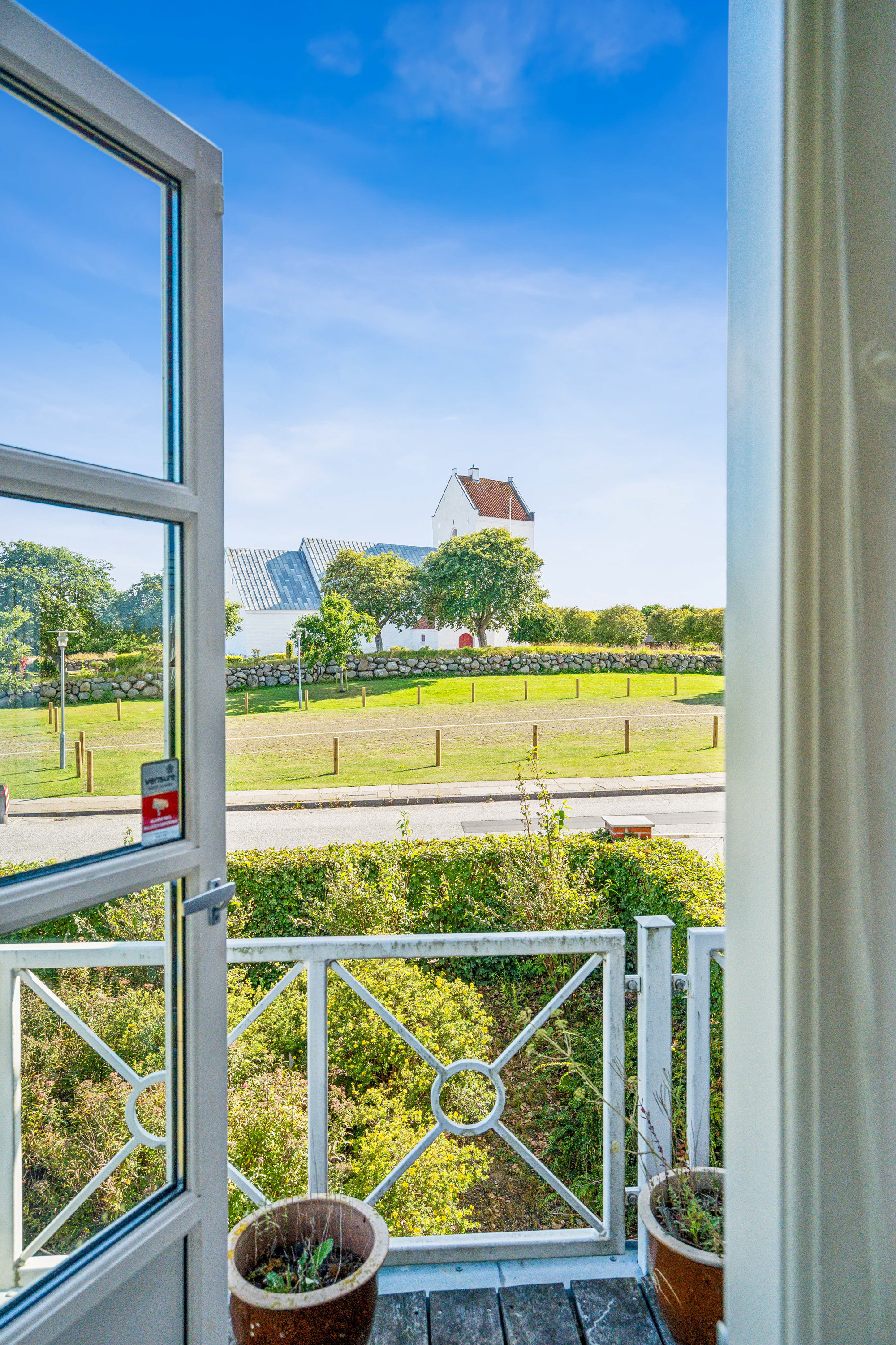 Fremhævet udsigt billede i fuldskærmstilstand. Billede af Engvej 3, 9280 Storvorde