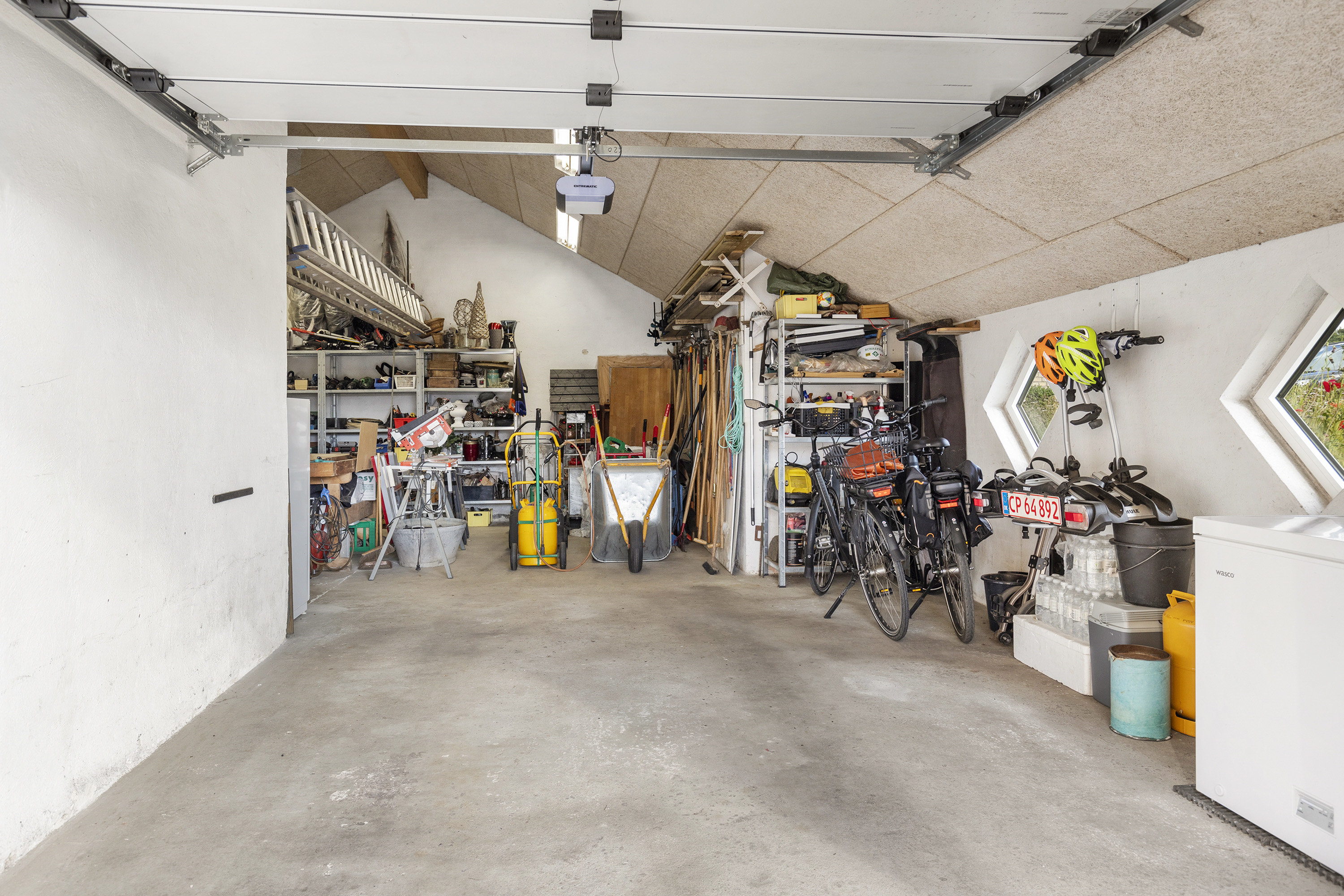 Fremhævet garage billede i fuldskærmstilstand. Billede af Stenberggade 21, 9700 Brønderslev