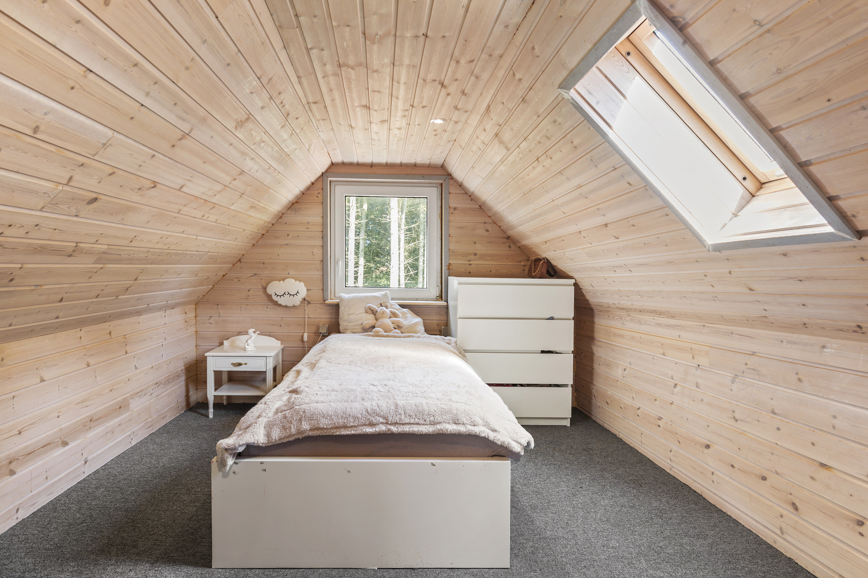 Fremhævet værelse billede i fuldskærmstilstand. Billede af Sdr. Kirkevej 51, Præstbro, 9330 Dronninglund