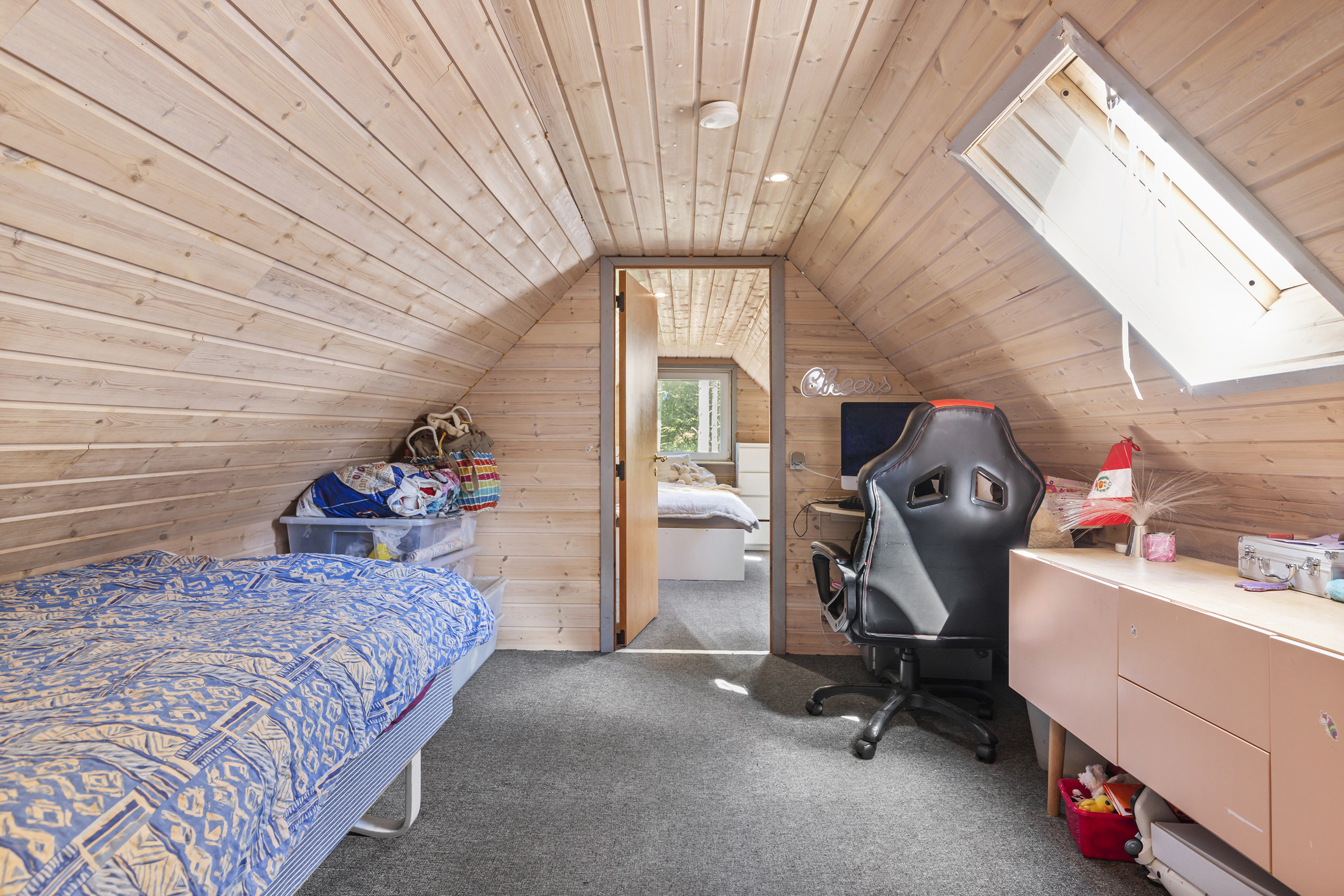 Fremhævet værelse billede i fuldskærmstilstand. Billede af Sdr. Kirkevej 51, Præstbro, 9330 Dronninglund