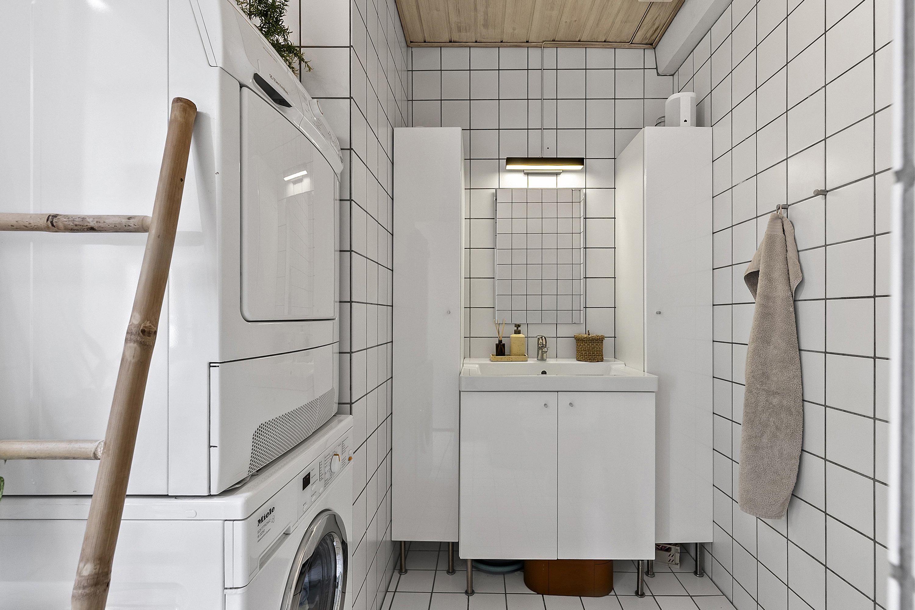 Fremhævet badeværelse billede i fuldskærmstilstand. Billede af Kirkevej 7B, 1., 8362 Hørning