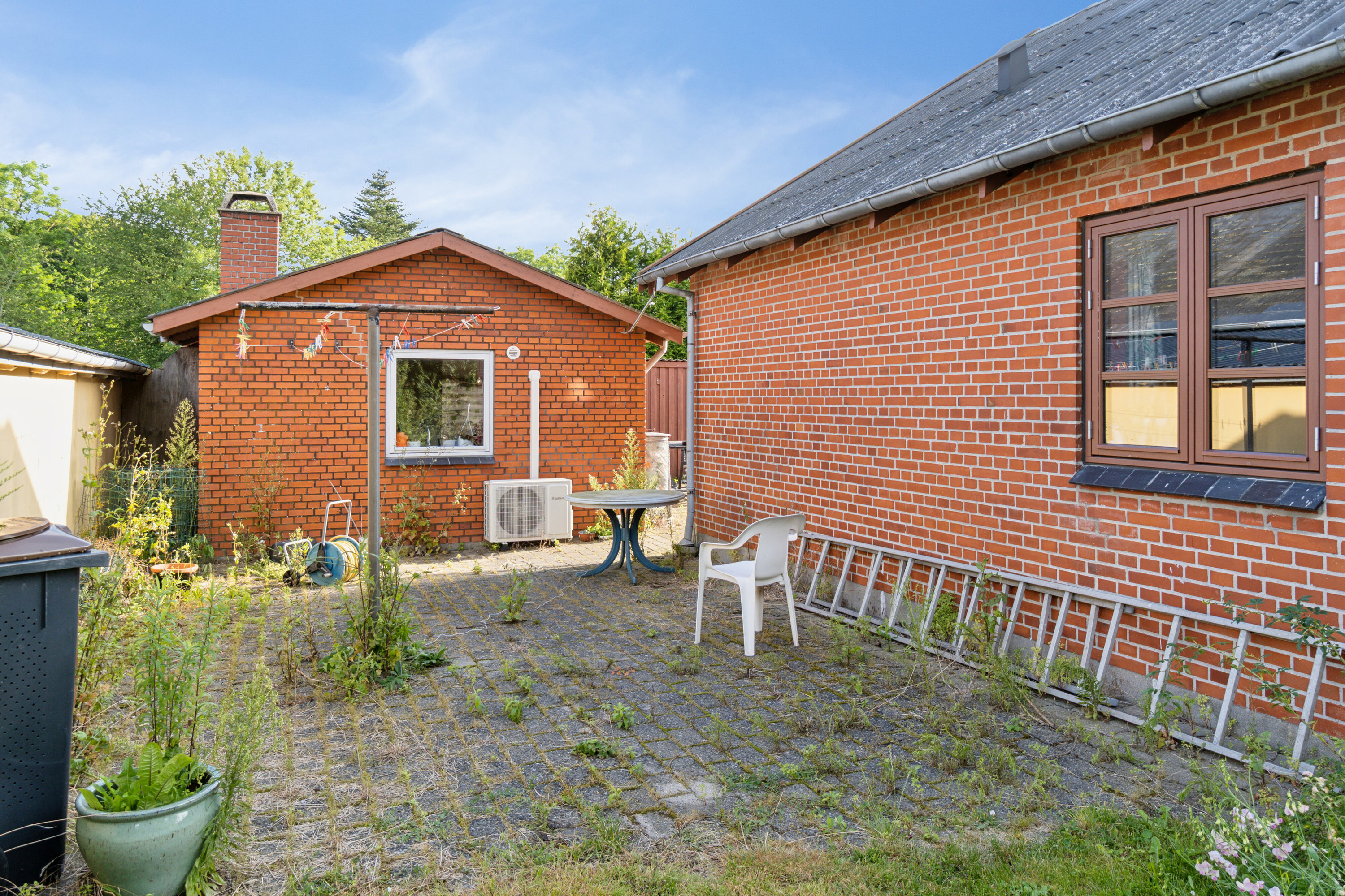 Fremhævet set fra haven billede i fuldskærmstilstand. Billede af Hyllestedvej 22, Hyllested, 4261 Dalmose