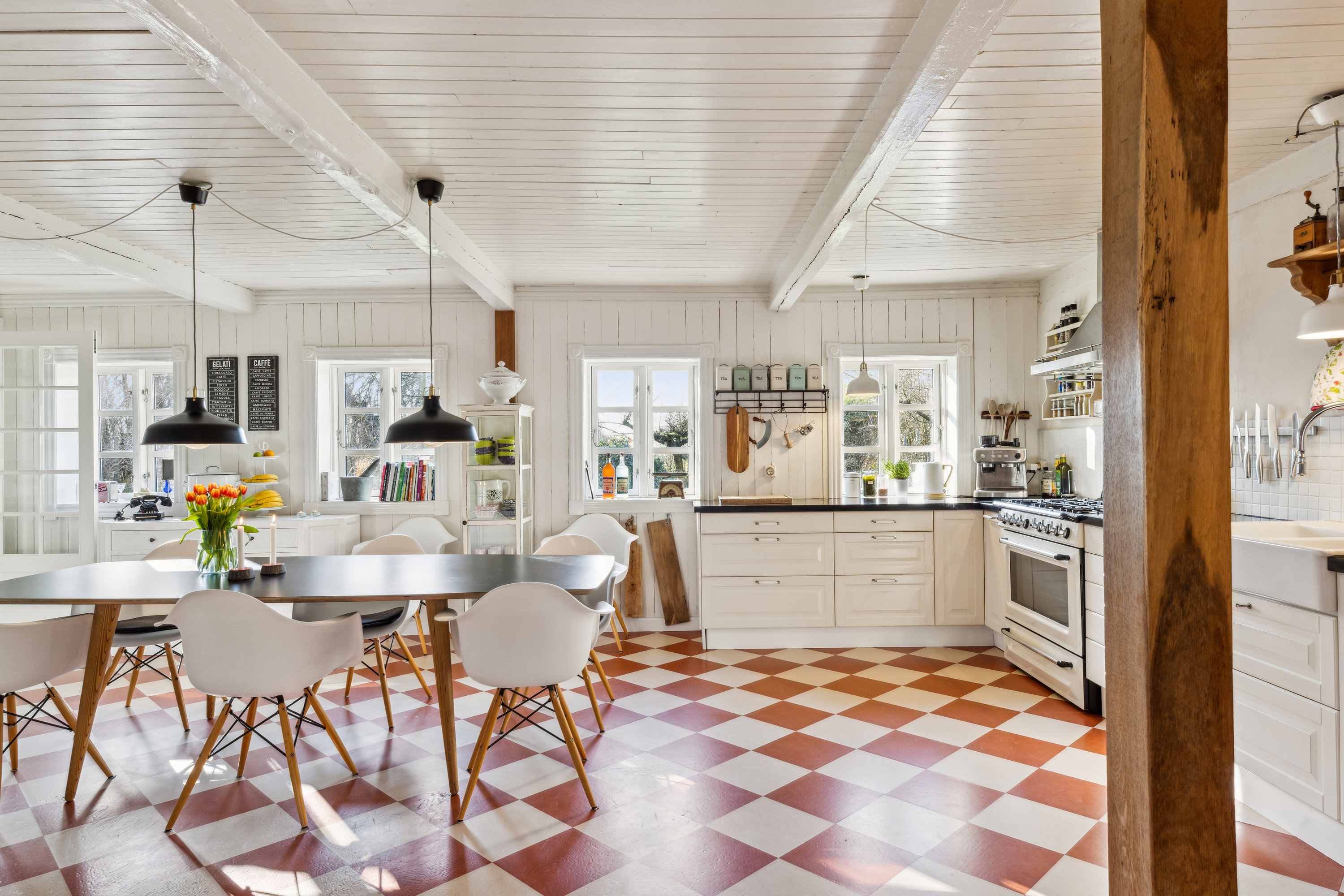 Fremhævet køkken alrum billede i fuldskærmstilstand. Billede af Alsbrovej 5A, Sejstrup, 6740 Bramming