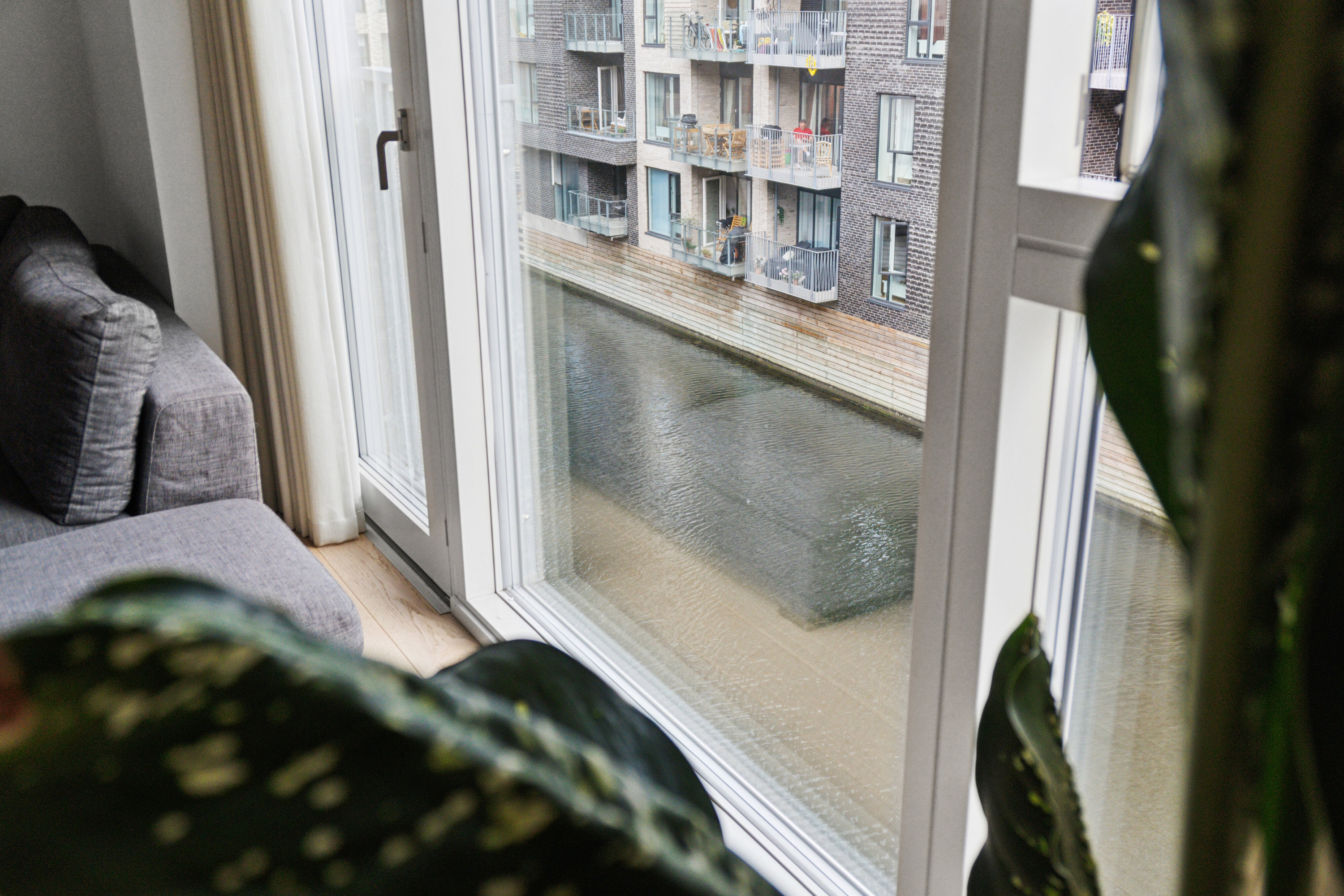 Fremhævet stue billede i fuldskærmstilstand. Billede af Alliancevej 8B, 2. 4., 2450 København SV