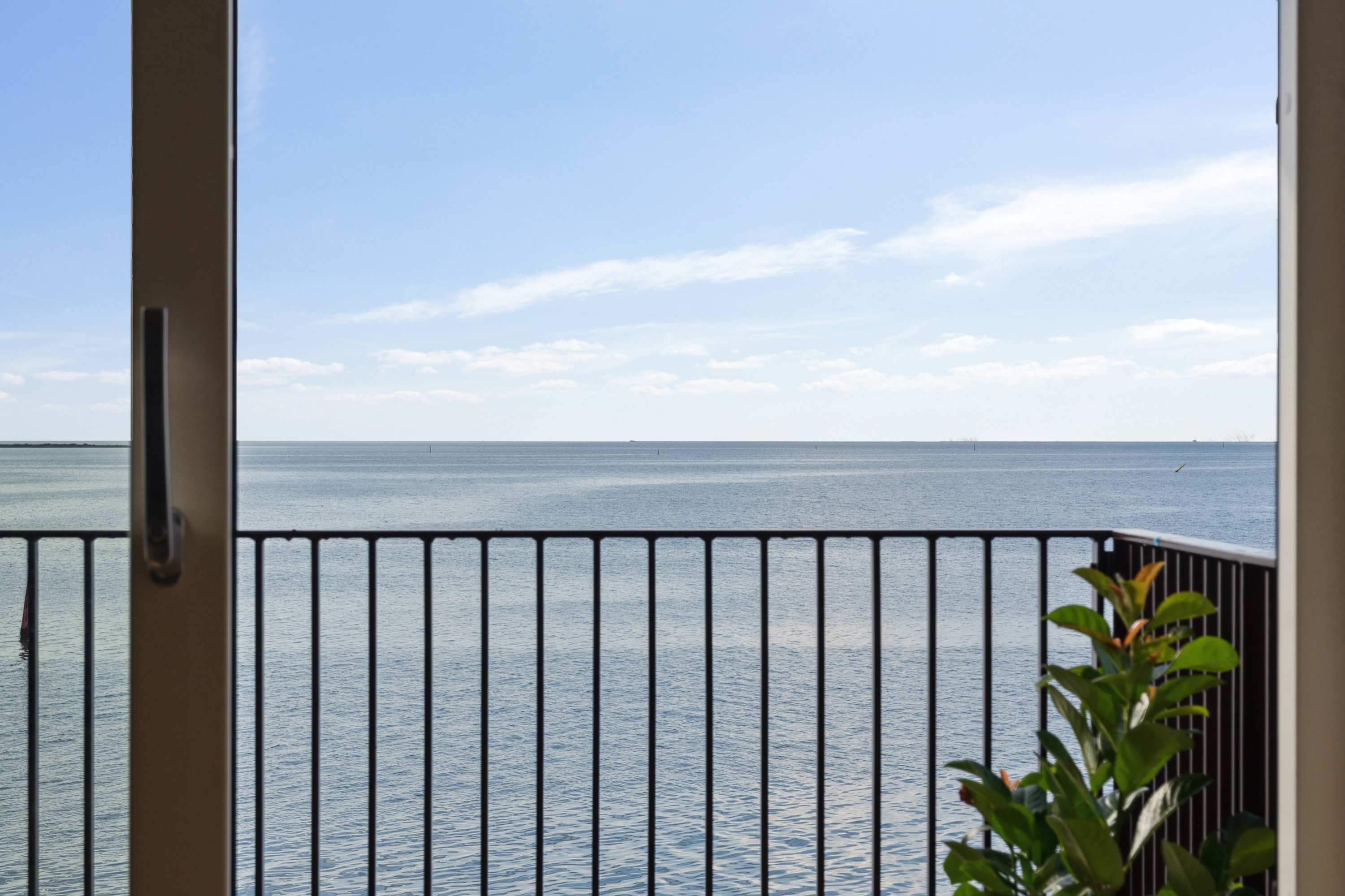 Fremhævet  billede i fuldskærmstilstand. Billede af Færgebyen 28, 1. 1., Hou, 8300 Odder