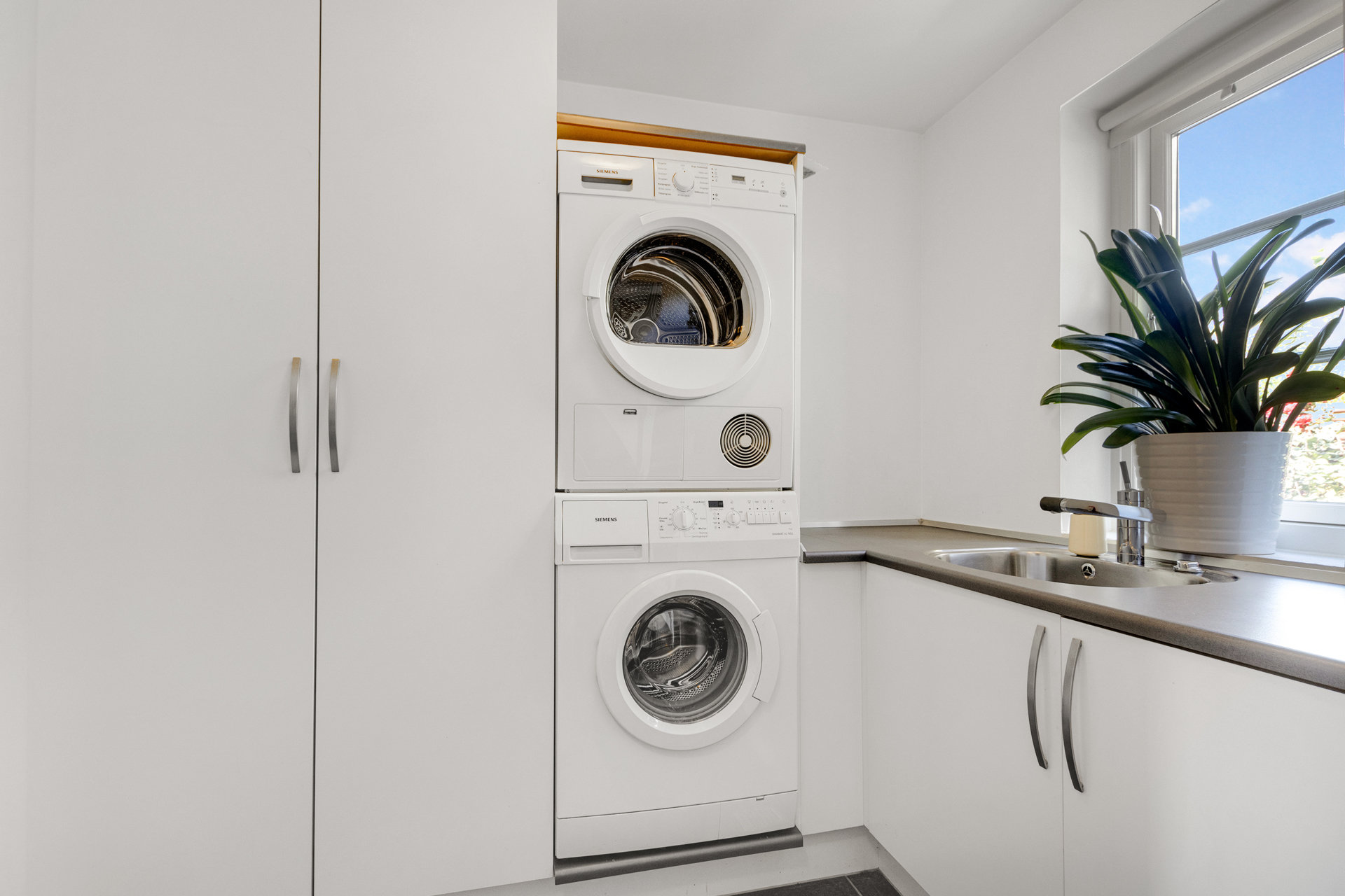 Fremhævet  billede i fuldskærmstilstand. Billede af Engvej 111, 2300 København S