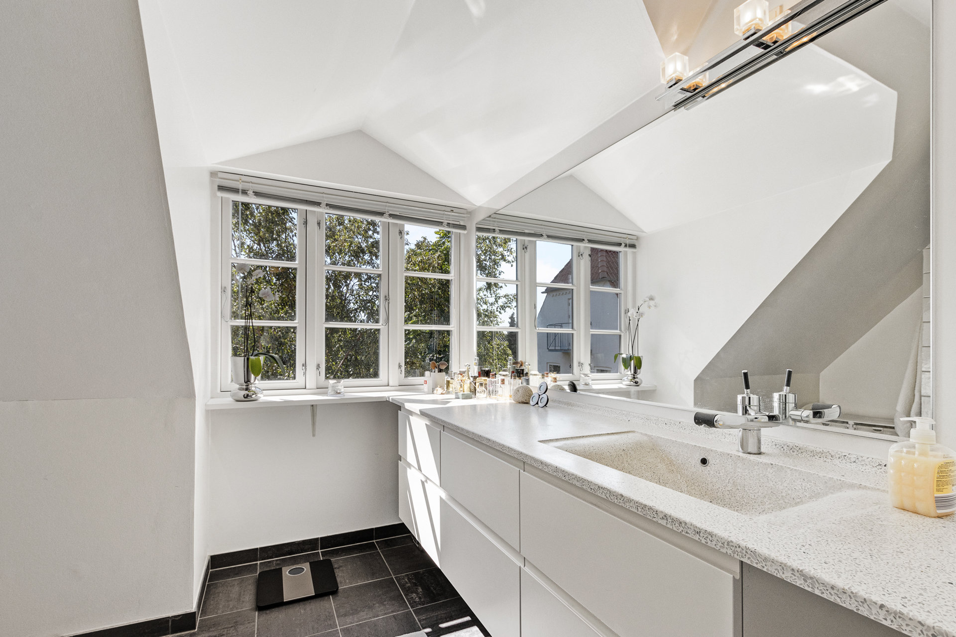 Fremhævet  billede i fuldskærmstilstand. Billede af Engvej 111, 2300 København S