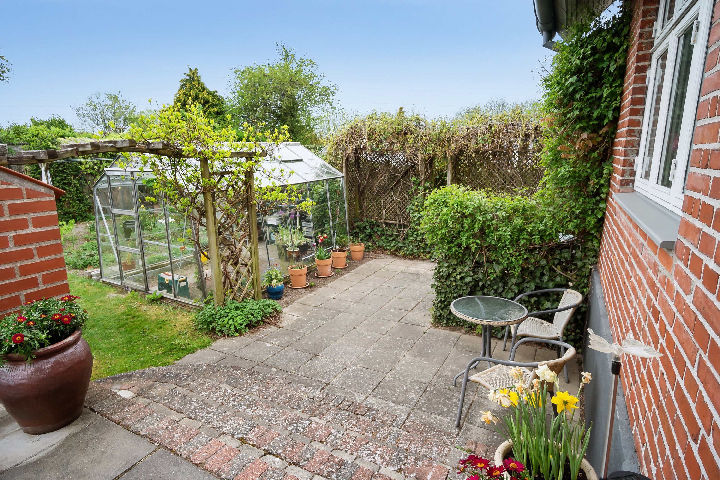 Fremhævet terrasse billede i fuldskærmstilstand. Billede af Gartnervænget 11, 8310 Tranbjerg J