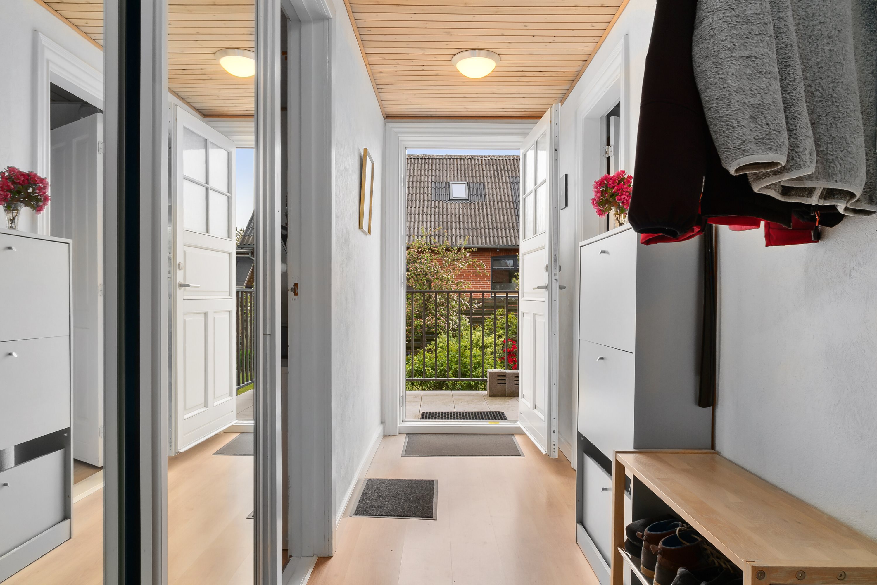 Fremhævet gang billede i fuldskærmstilstand. Billede af Gartnervænget 11, 8310 Tranbjerg J