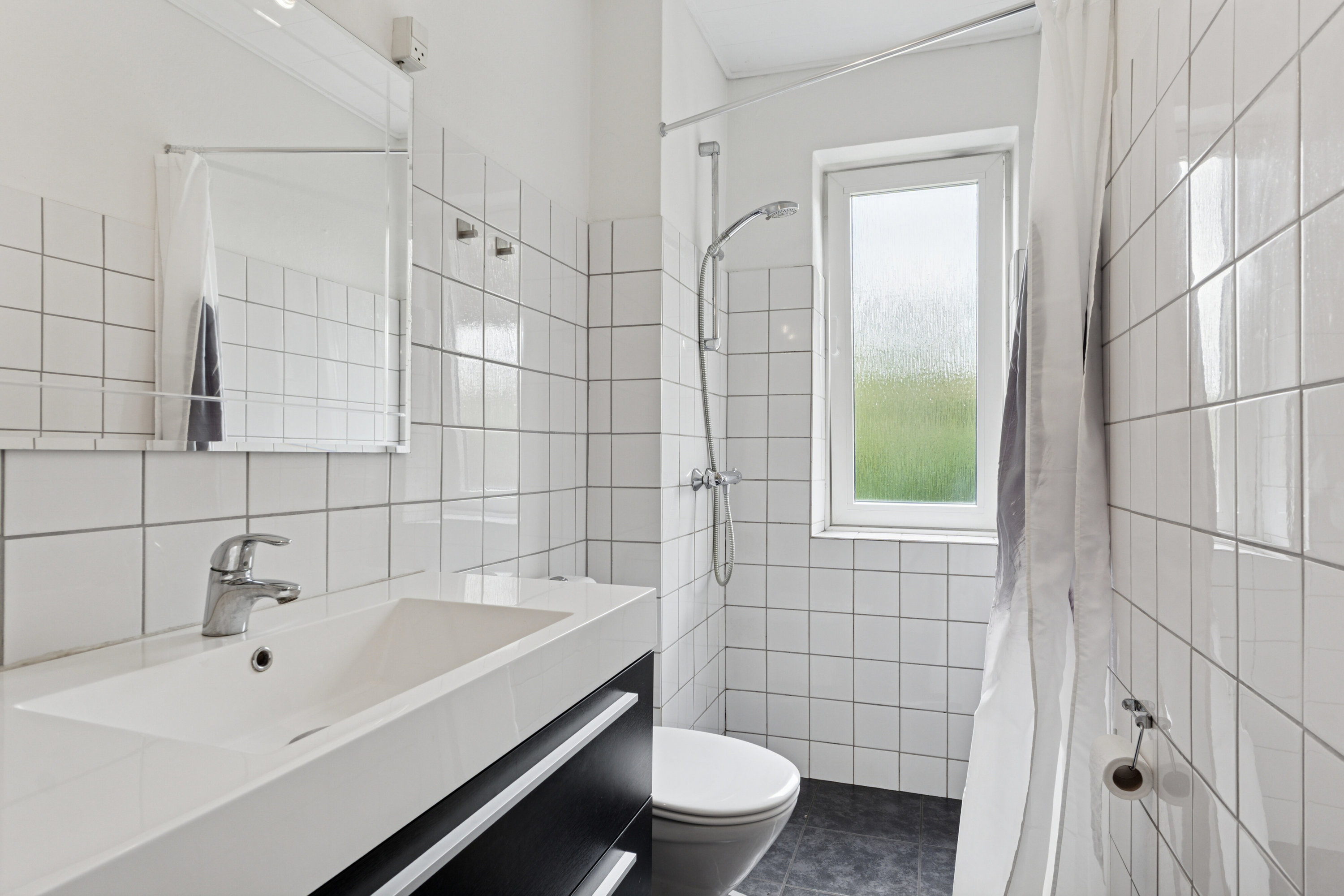 Fremhævet badeværelse billede i fuldskærmstilstand. Billede af Frederiksberggade 37, 8600 Silkeborg