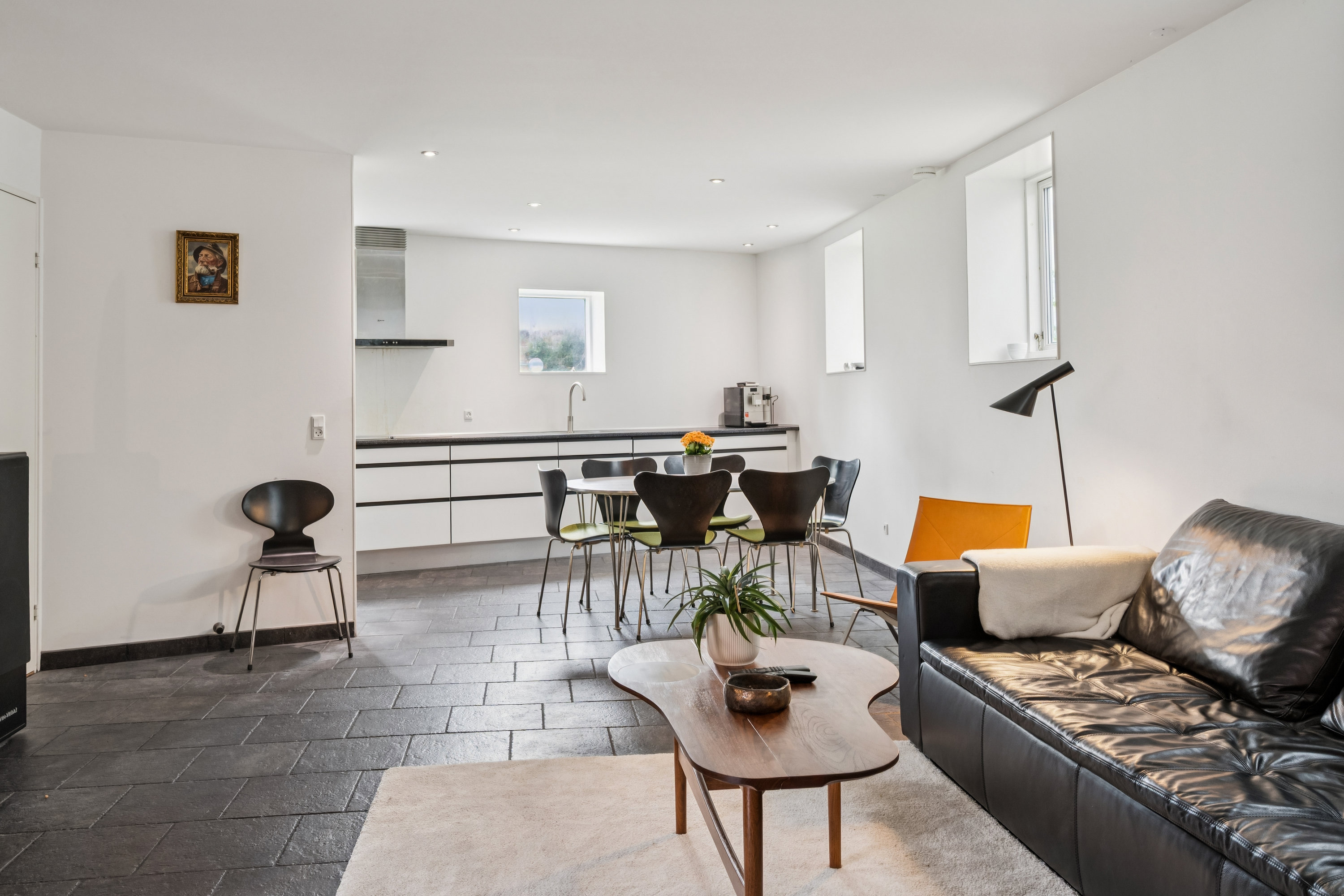 Fremhævet stue billede i fuldskærmstilstand. Billede af Nørre Allé 81E, 8000 Aarhus C