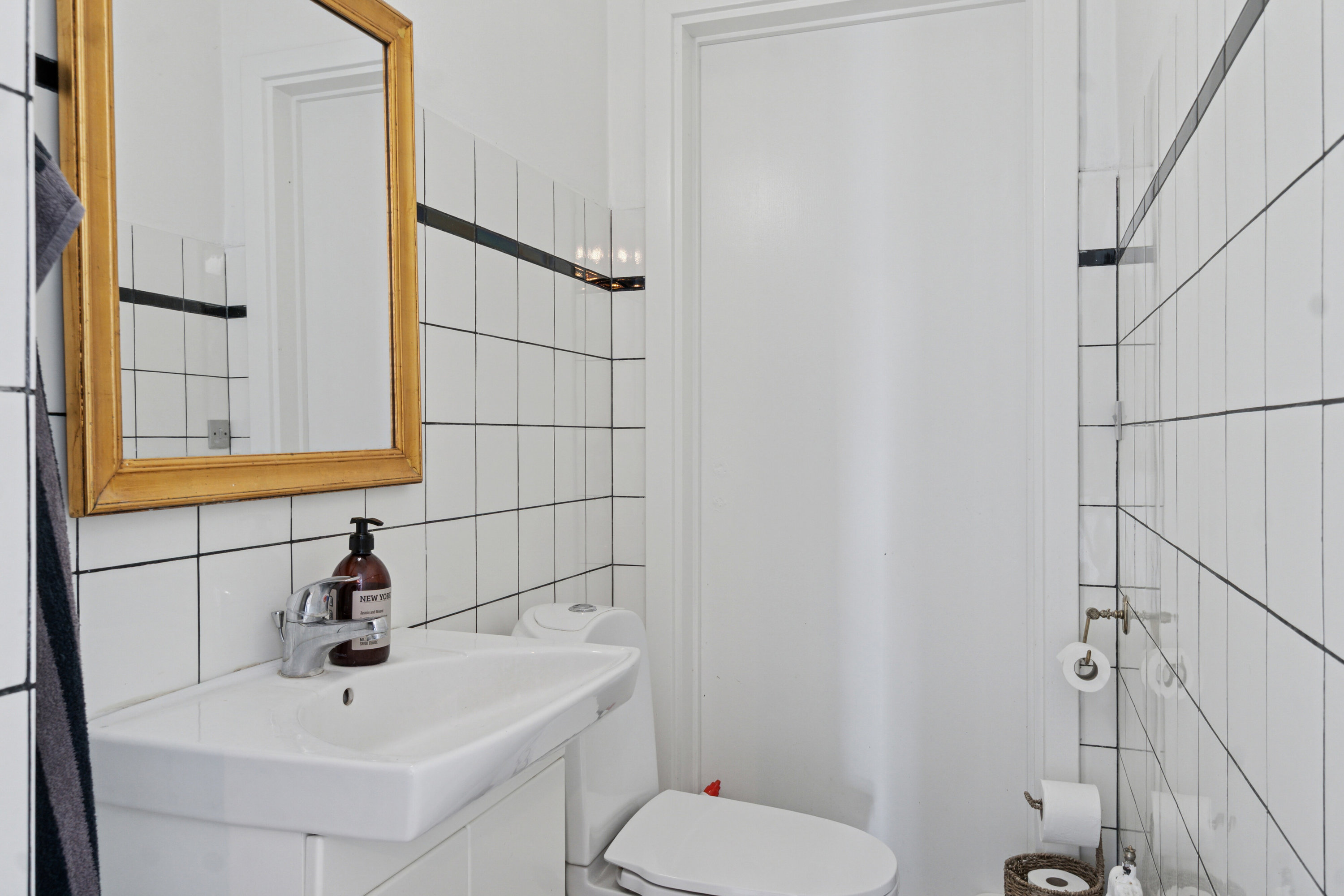 Fremhævet badeværelse billede i fuldskærmstilstand. Billede af Svendsgade 19, 4200 Slagelse