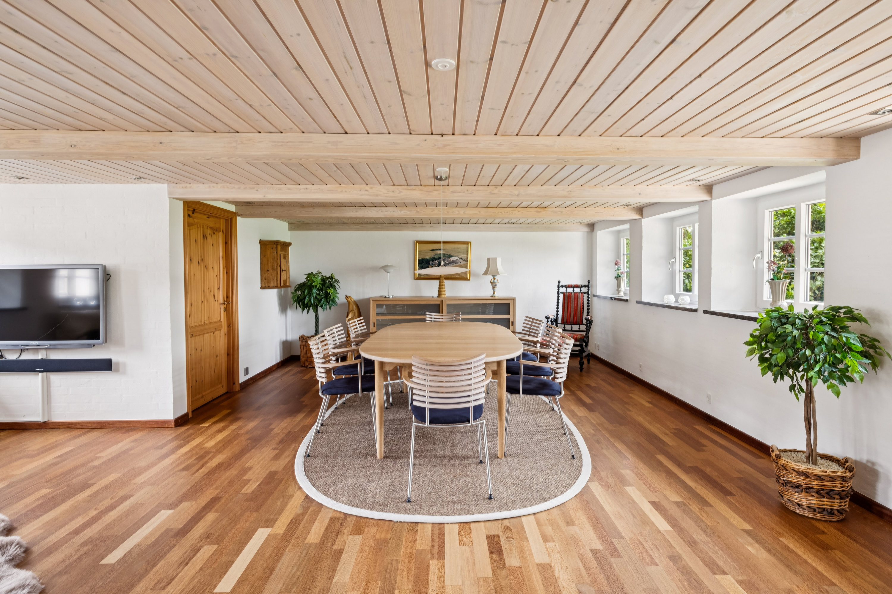 Fremhævet stue billede i fuldskærmstilstand. Billede af Karlby Strandvej 21, 8500 Grenaa