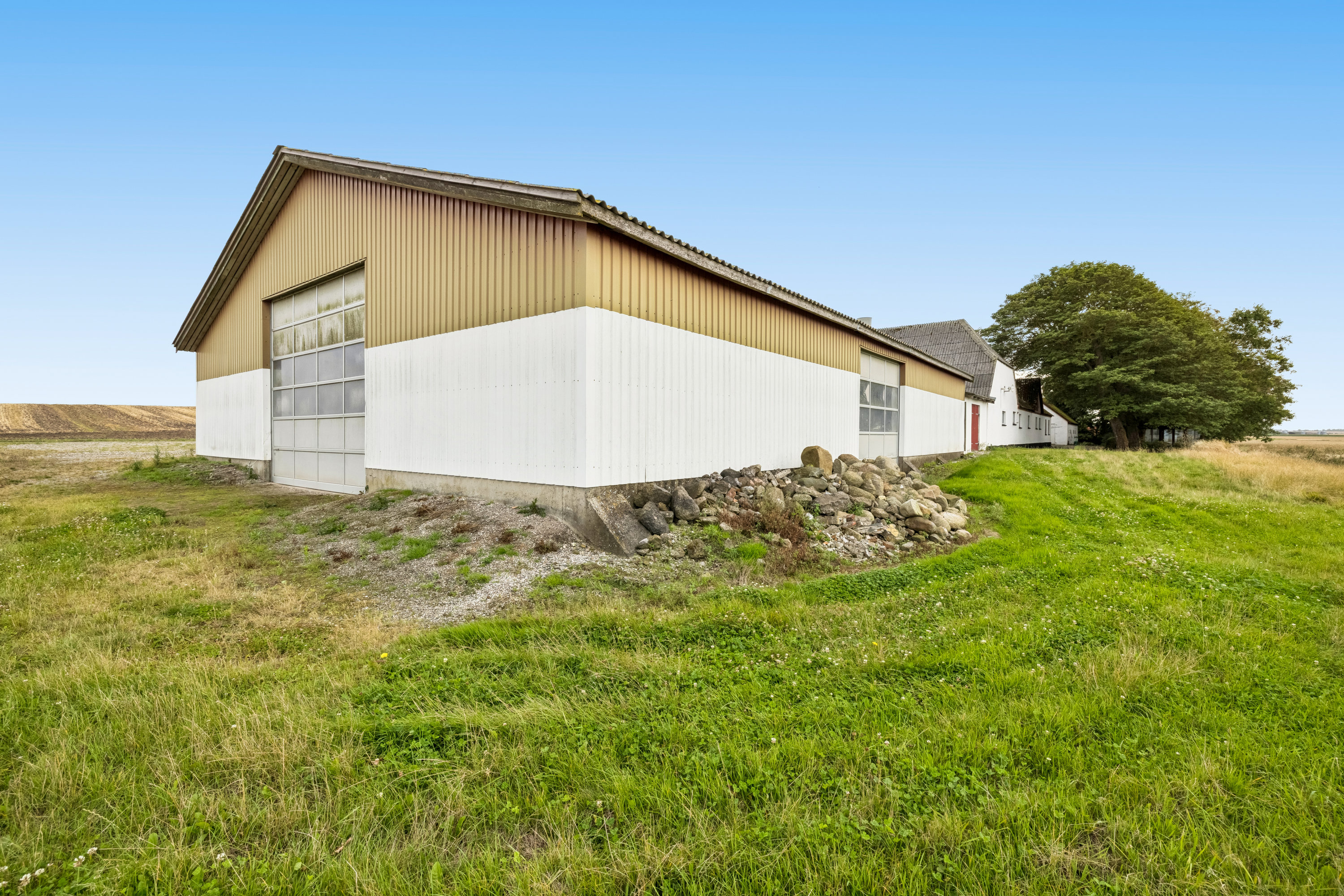 Fremhævet ejendom 1 billede i fuldskærmstilstand. Billede af Karlby Strandvej 21, 8500 Grenaa