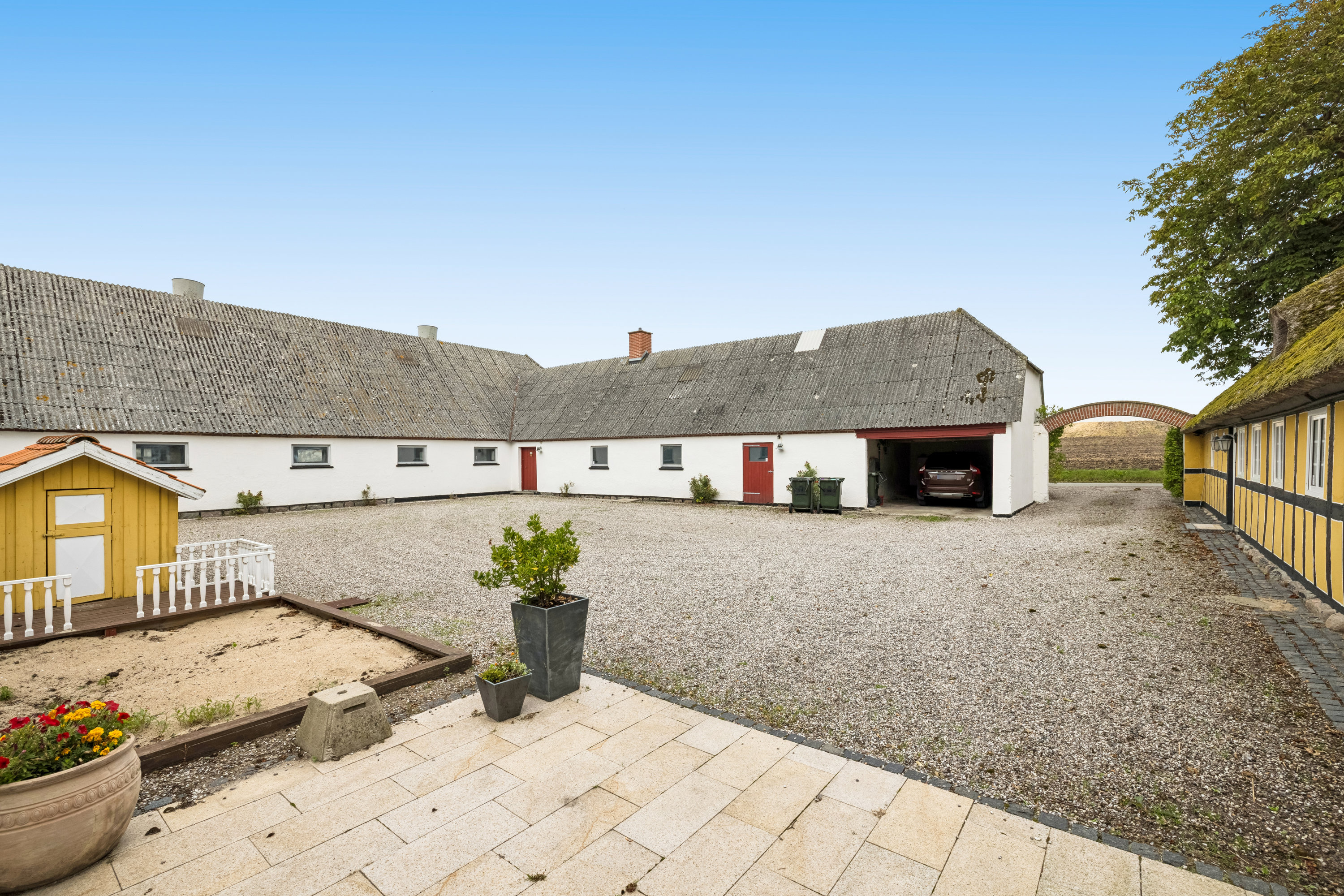 Fremhævet ejendom 1 billede i fuldskærmstilstand. Billede af Karlby Strandvej 21, 8500 Grenaa