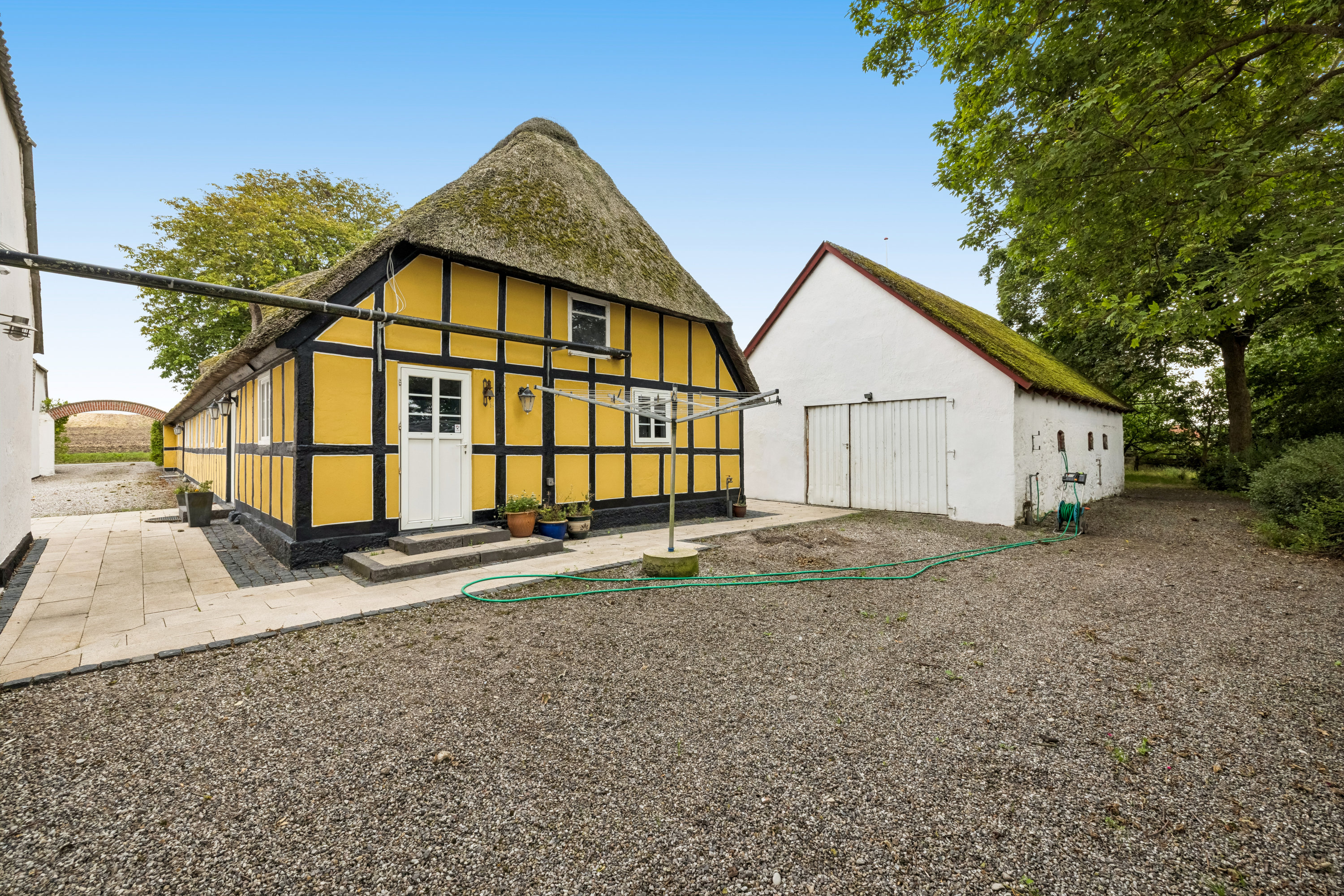 Fremhævet ejendom 1 billede i fuldskærmstilstand. Billede af Karlby Strandvej 21, 8500 Grenaa