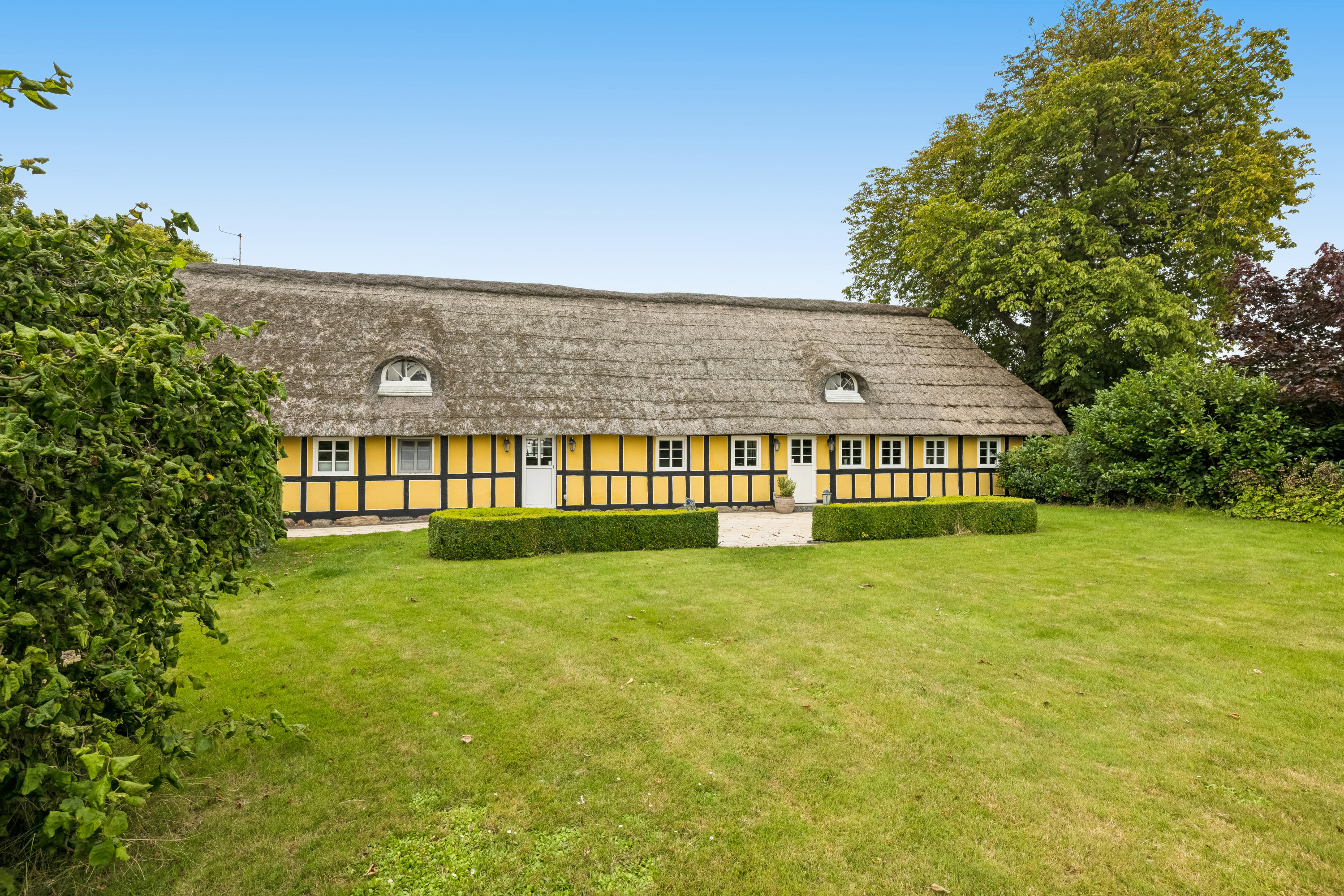 Fremhævet ejendom 1 billede i fuldskærmstilstand. Billede af Karlby Strandvej 21, 8500 Grenaa