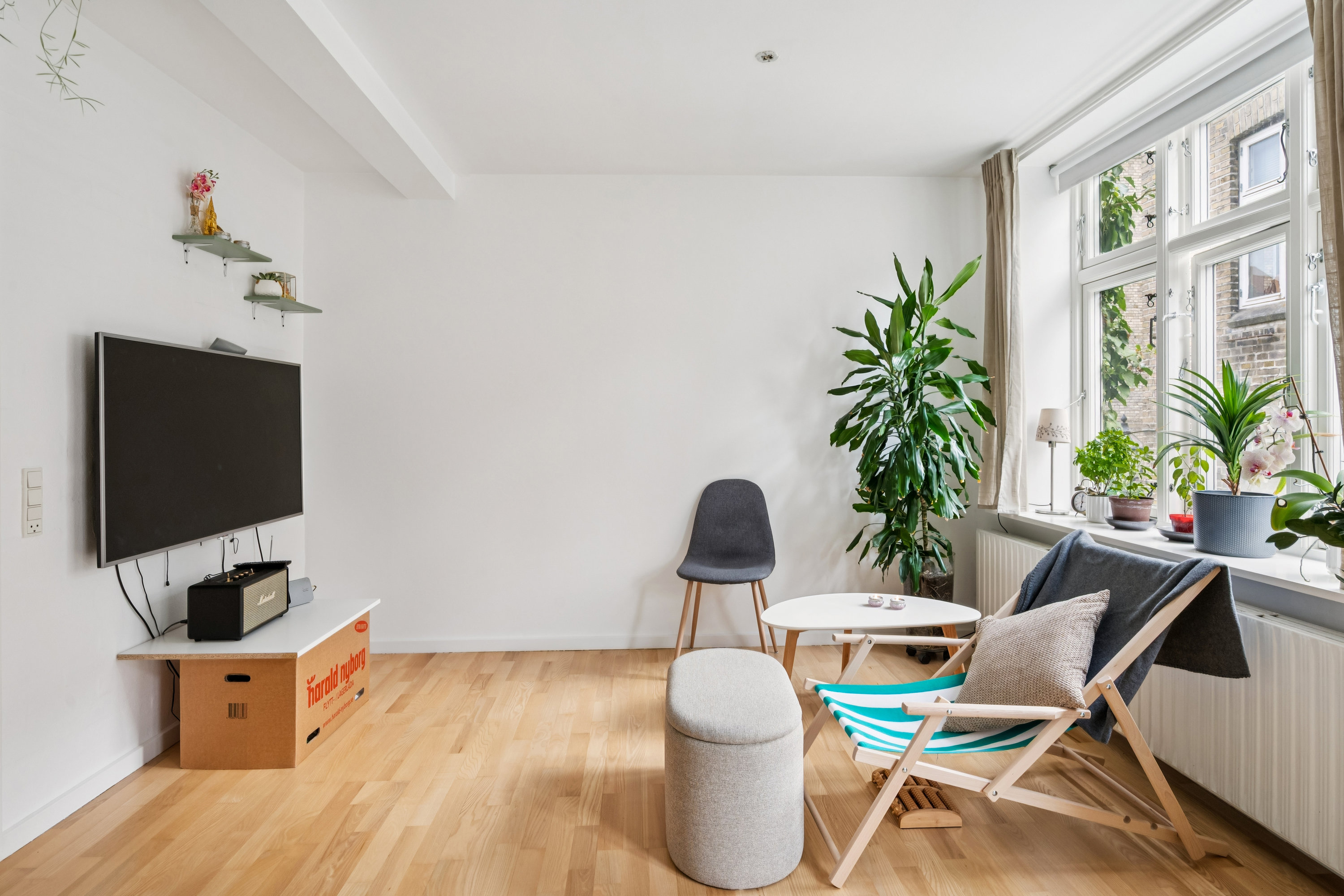 Fremhævet stue billede i fuldskærmstilstand. Billede af M.P. Bruuns Gade 41B, 1., 8000 Aarhus C