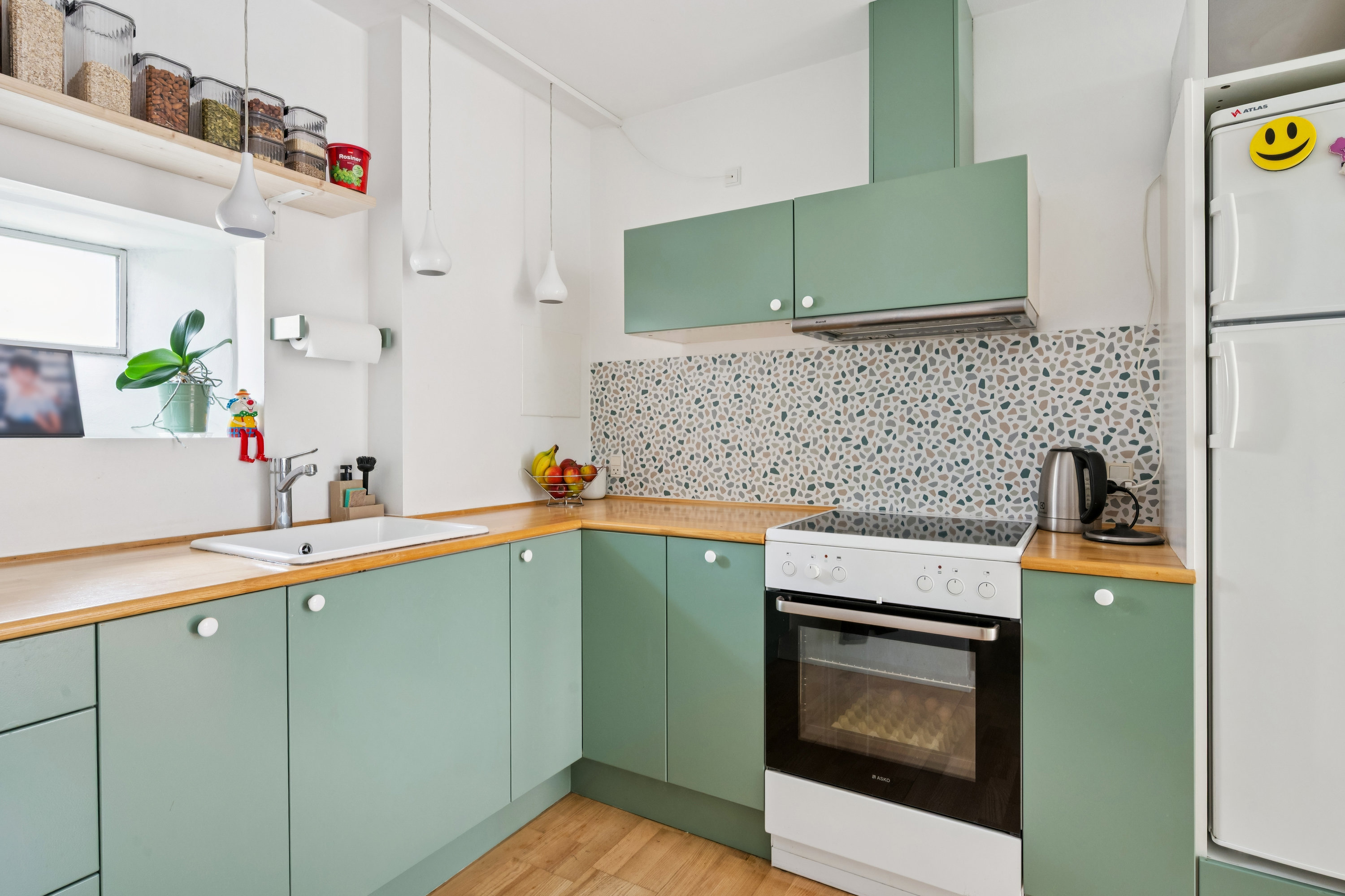 Fremhævet køkken billede i fuldskærmstilstand. Billede af M.P. Bruuns Gade 41B, 1., 8000 Aarhus C