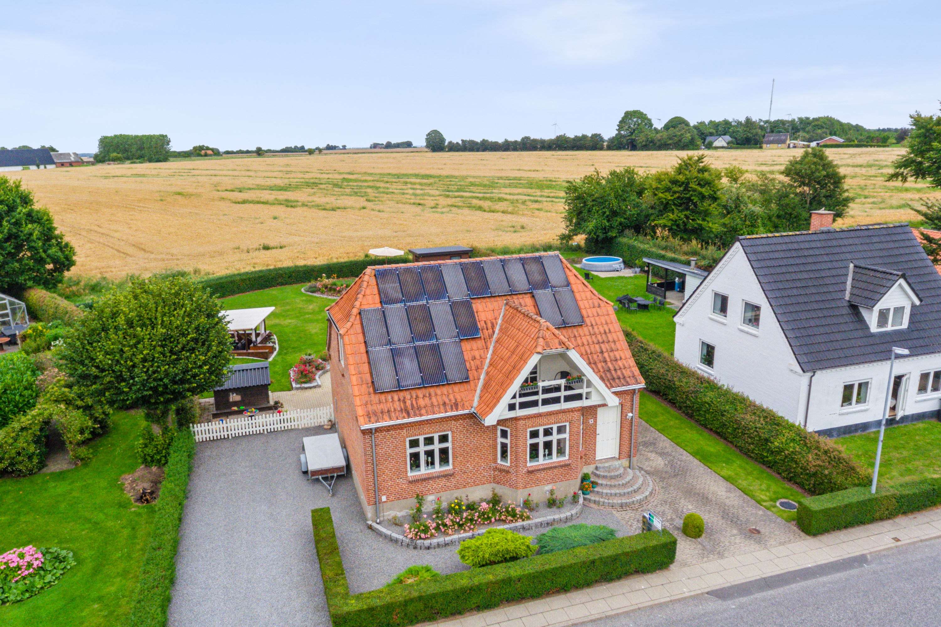 Fremhævet luftfoto billede i fuldskærmstilstand. Billede af Kronborgvej 13, Dalbyover, 8970 Havndal