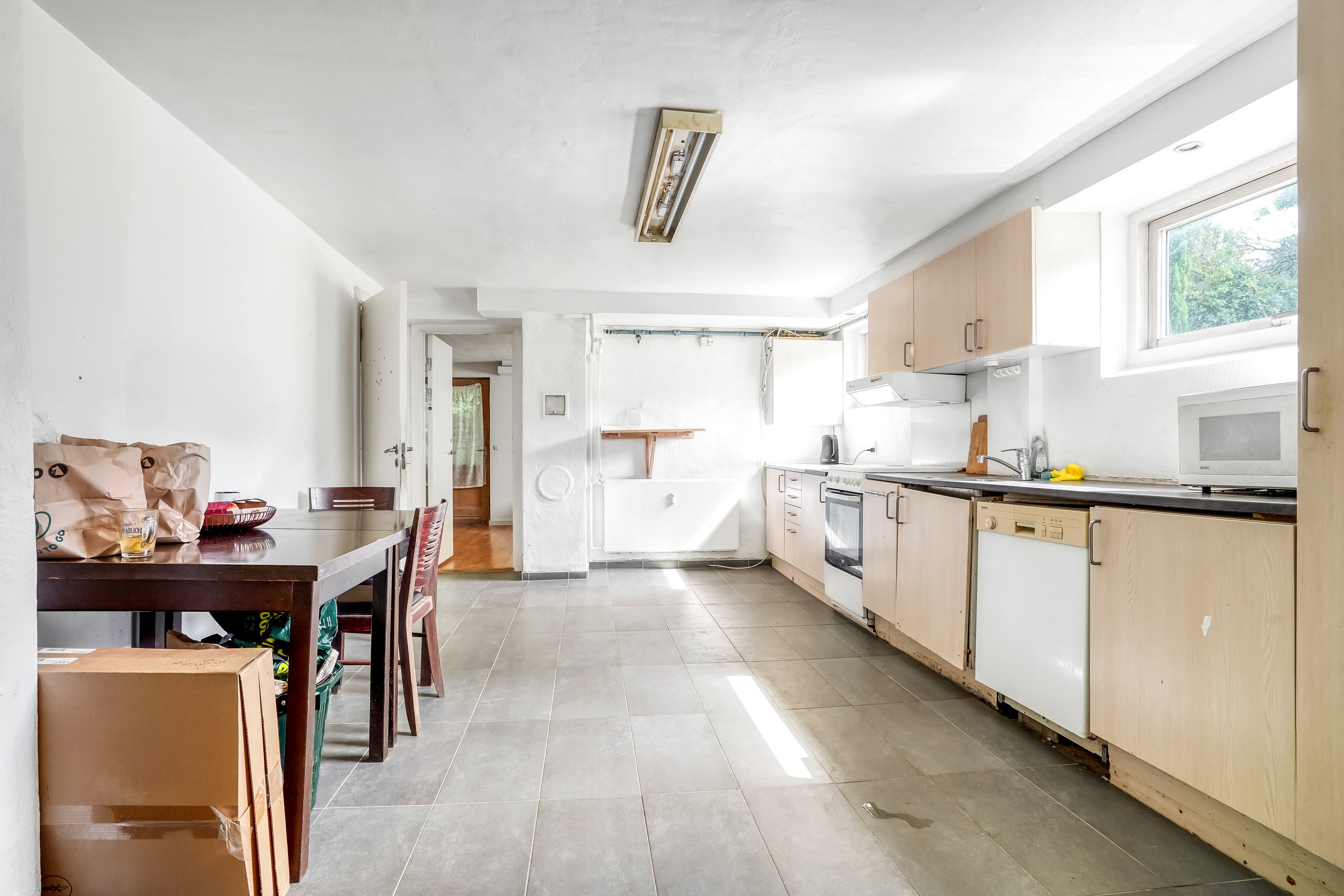 Fremhævet køkken billede i fuldskærmstilstand. Billede af Svanevej 13, 5492 Vissenbjerg