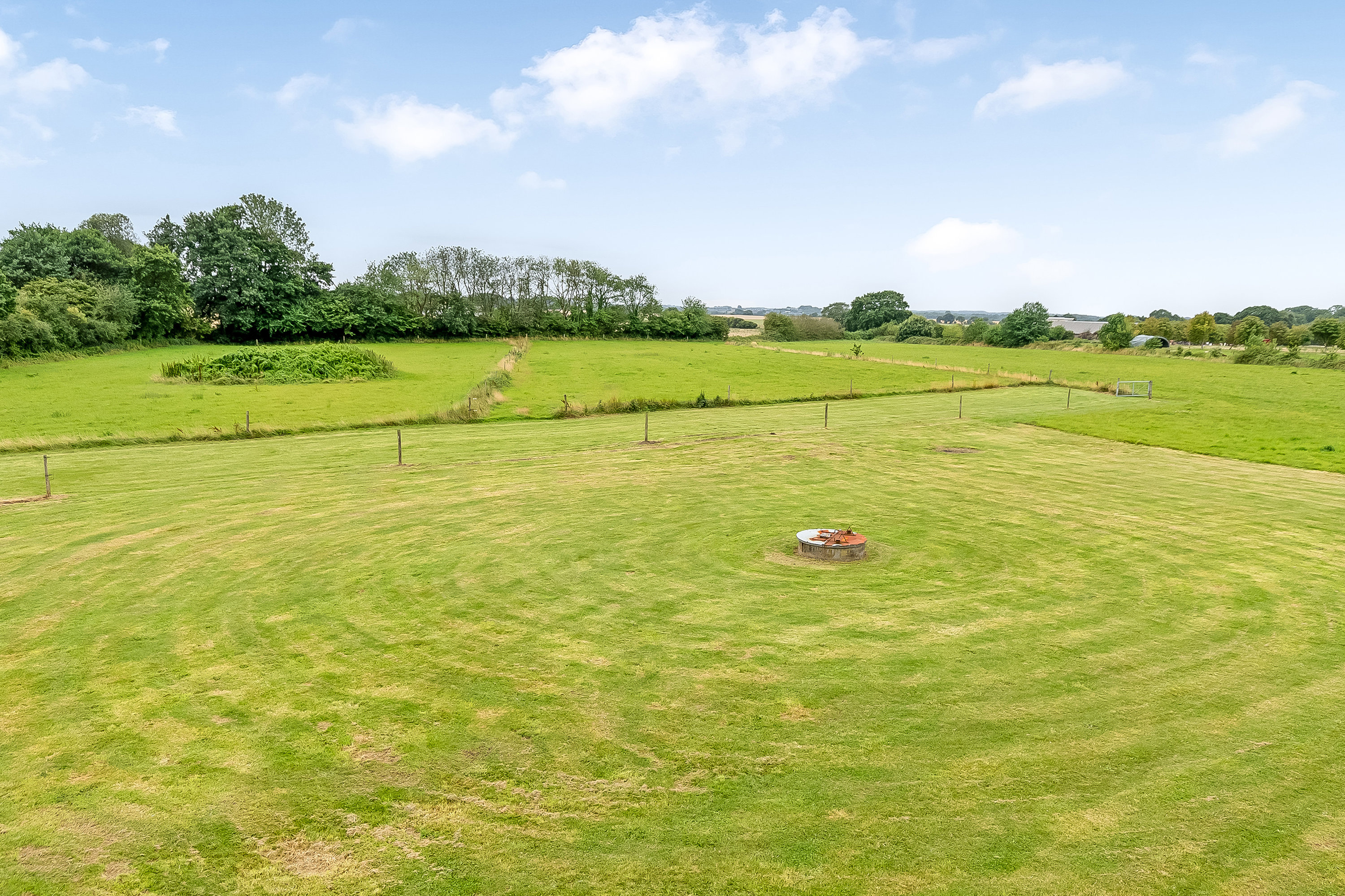 Fremhævet mastefoto billede i fuldskærmstilstand. Billede af Agtrup Midtskovvej 115, Agtrup, 6091 Bjert