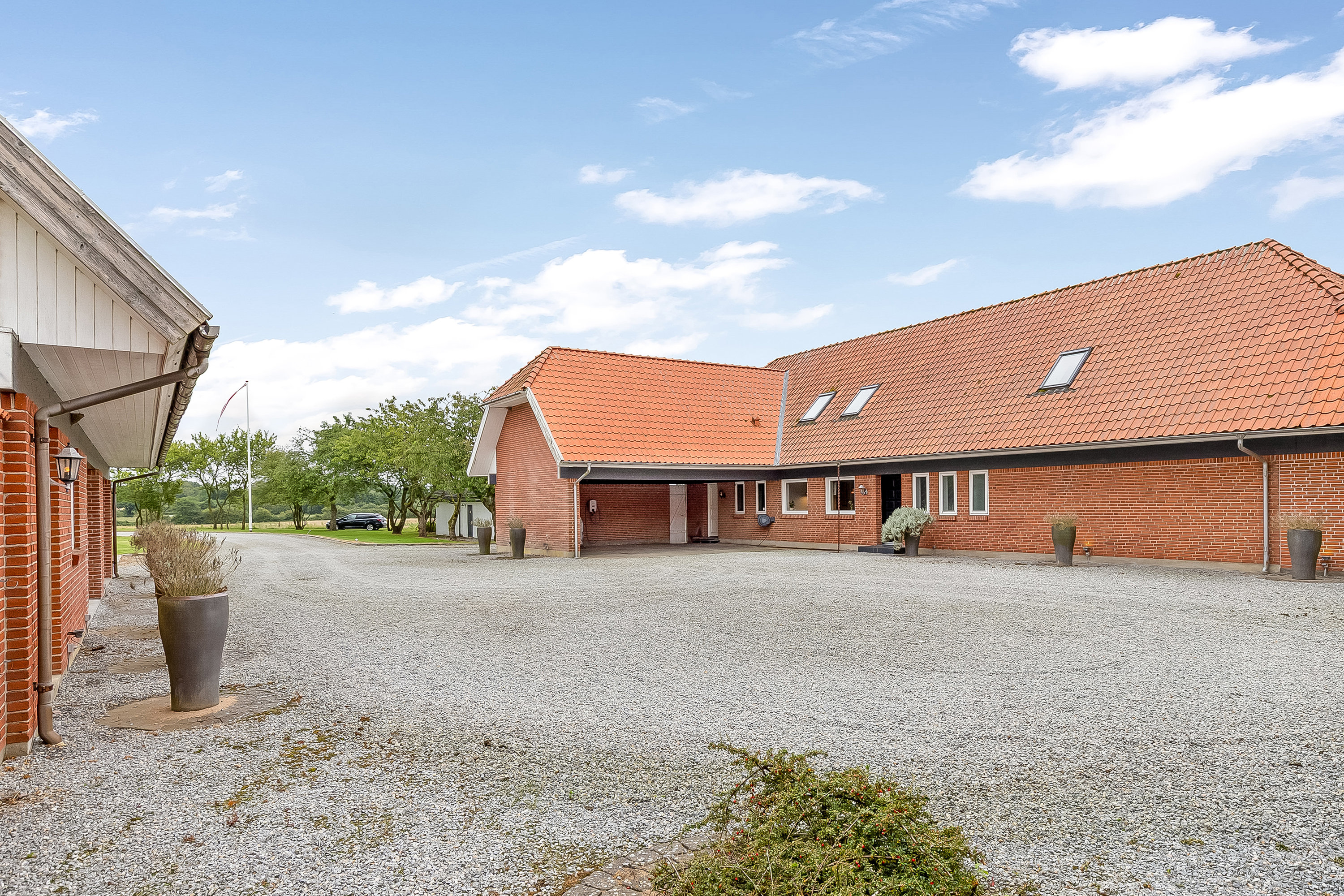 Fremhævet ejendommen billede i fuldskærmstilstand. Billede af Agtrup Midtskovvej 115, Agtrup, 6091 Bjert