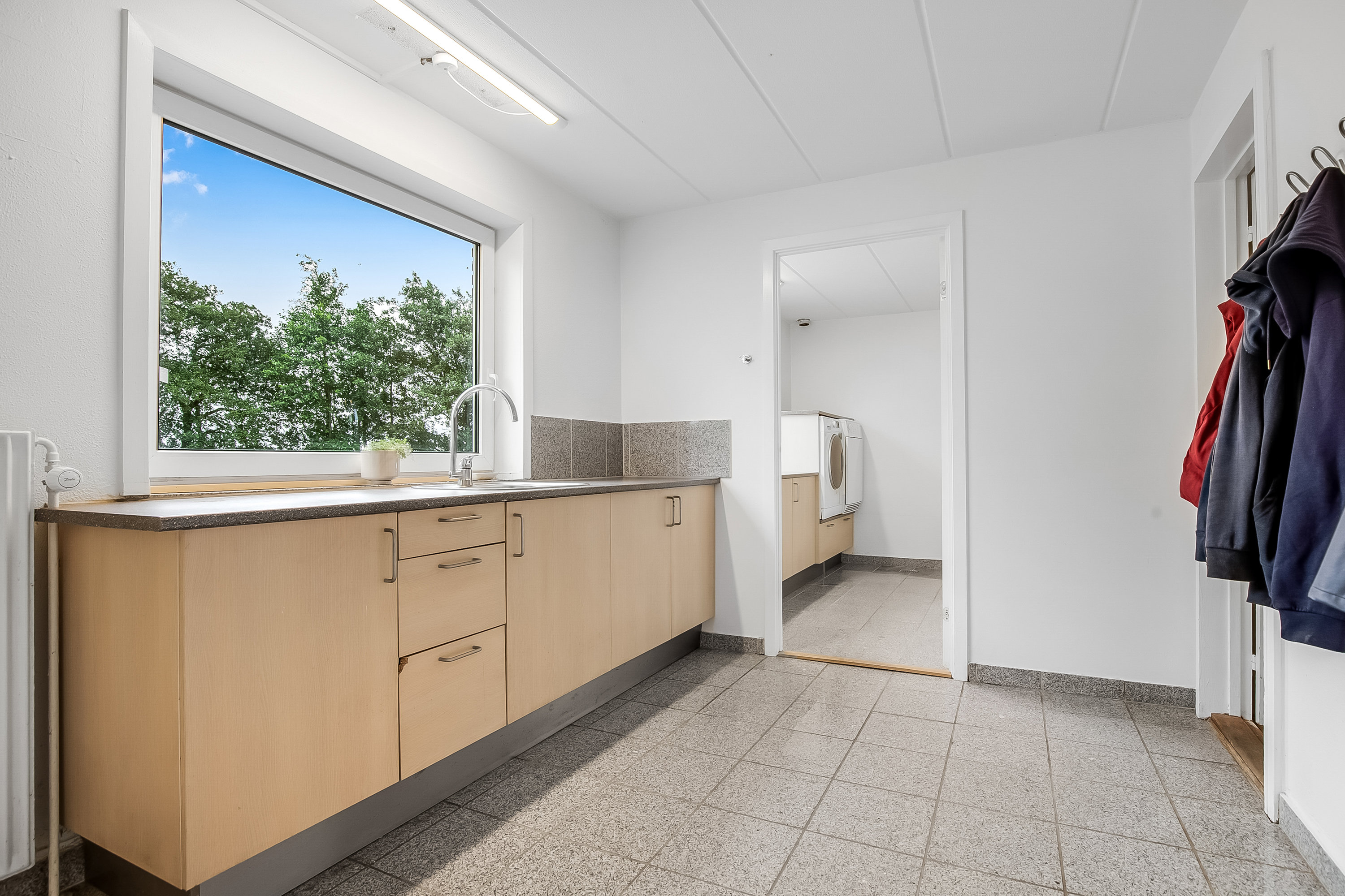 Fremhævet bryggers billede i fuldskærmstilstand. Billede af Agtrup Midtskovvej 115, Agtrup, 6091 Bjert