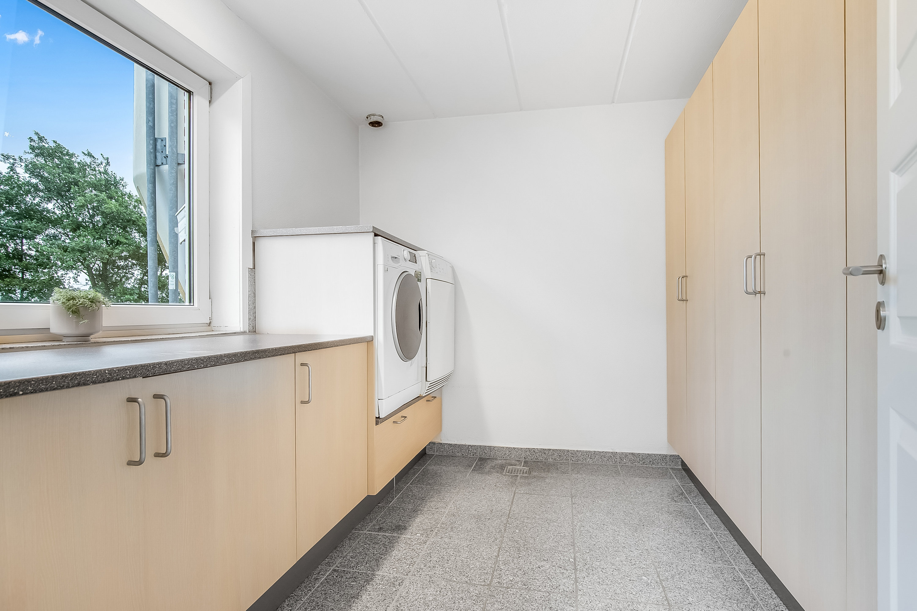 Fremhævet bryggers billede i fuldskærmstilstand. Billede af Agtrup Midtskovvej 115, Agtrup, 6091 Bjert