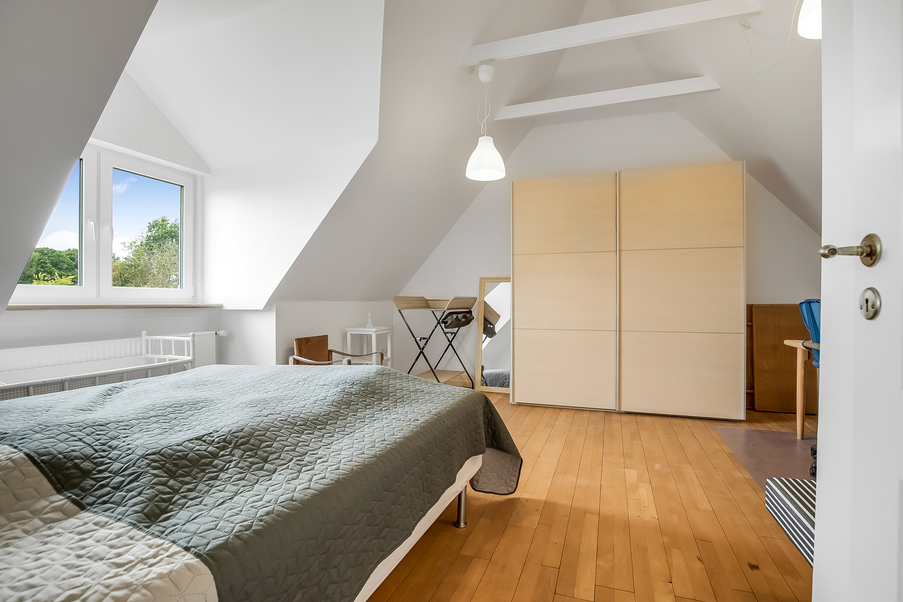 Fremhævet værelse billede i fuldskærmstilstand. Billede af Agtrup Midtskovvej 115, Agtrup, 6091 Bjert