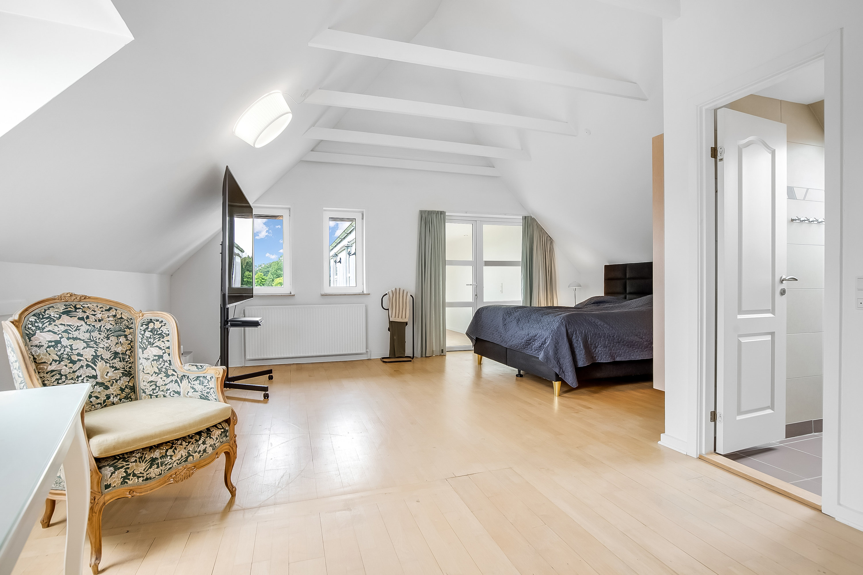 Fremhævet soveværelse billede i fuldskærmstilstand. Billede af Agtrup Midtskovvej 115, Agtrup, 6091 Bjert