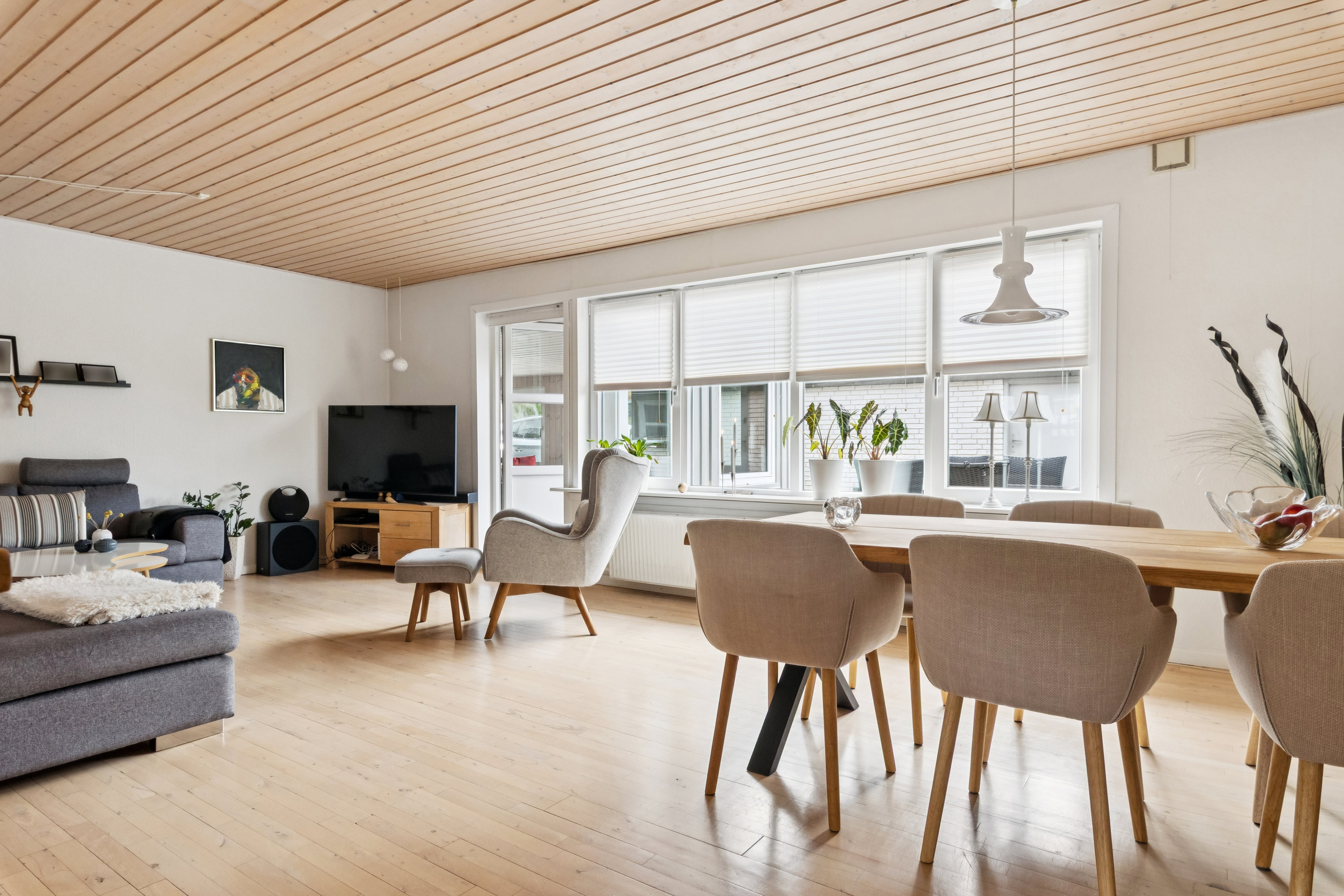 Fremhævet stue billede i fuldskærmstilstand. Billede af Hovangsvej 43, 9500 Hobro