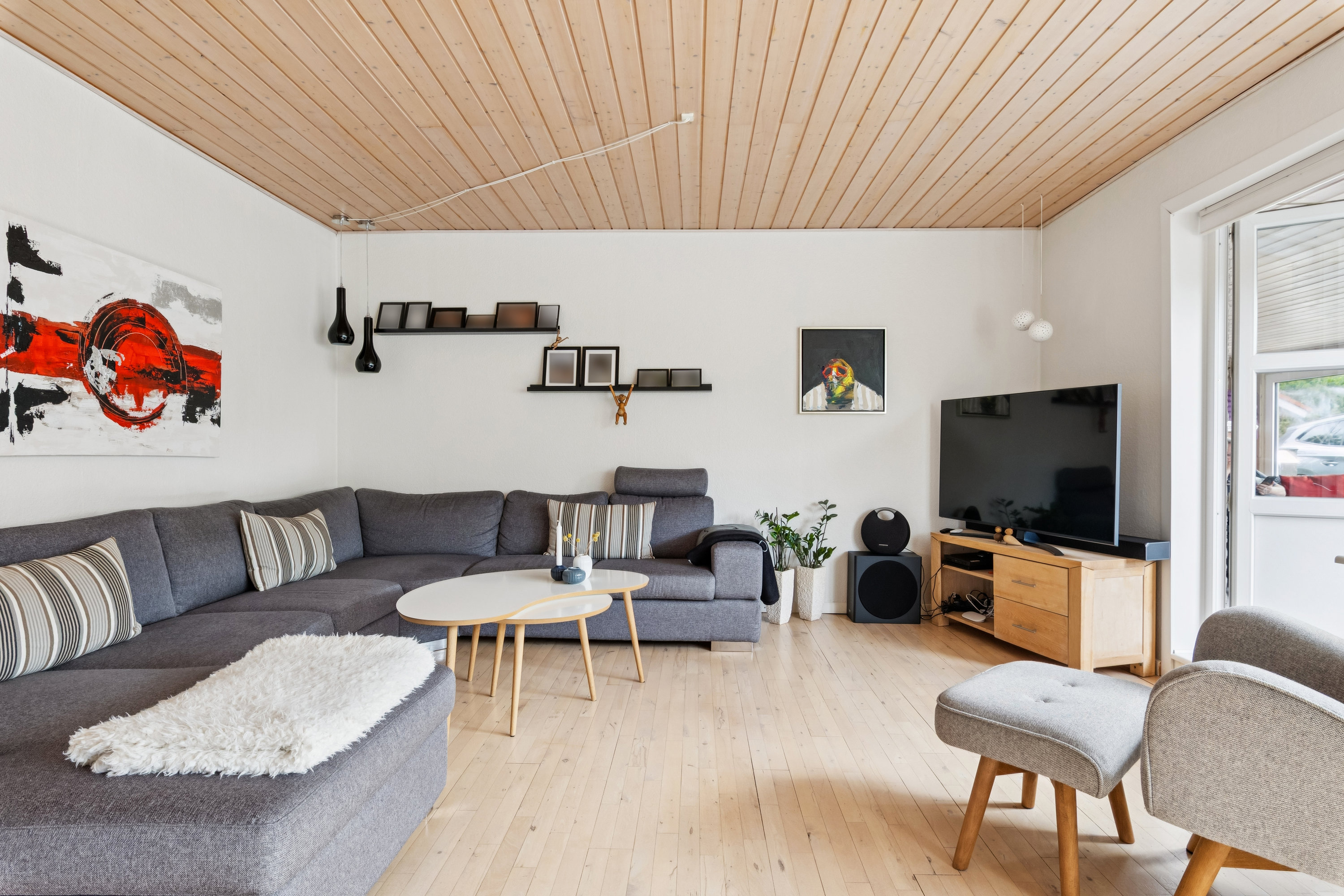 Fremhævet stue billede i fuldskærmstilstand. Billede af Hovangsvej 43, 9500 Hobro