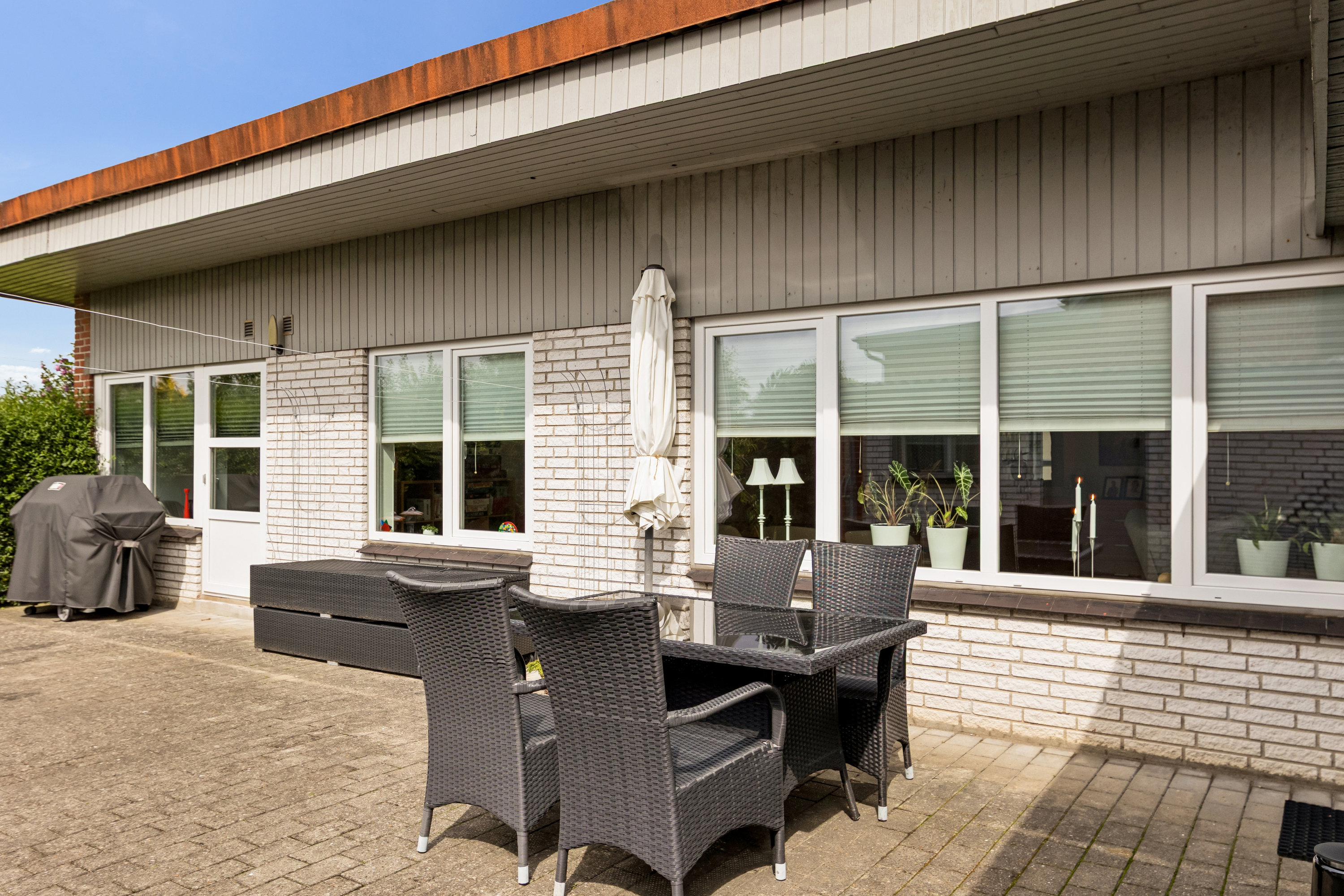 Fremhævet terrasse billede i fuldskærmstilstand. Billede af Hovangsvej 43, 9500 Hobro