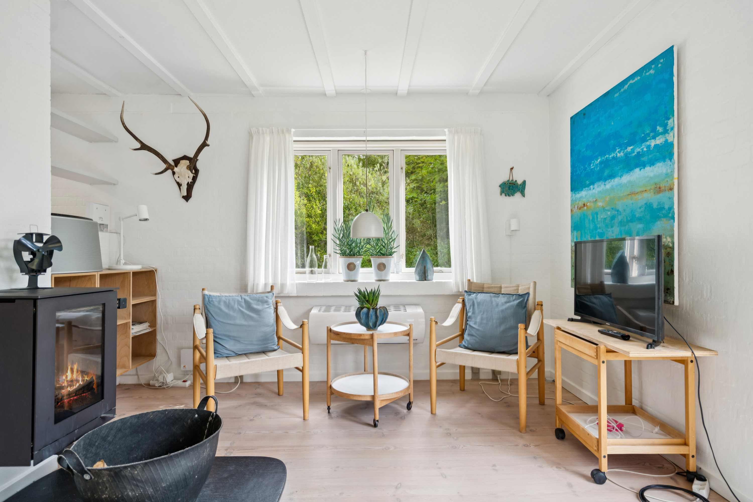 Fremhævet stue billede i fuldskærmstilstand. Billede af Mosevej 4, Tversted, 9881 Bindslev